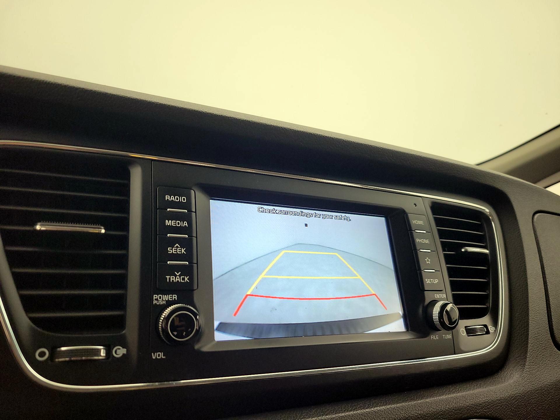 Thumbnail: 2020 Kia Sedona - 14