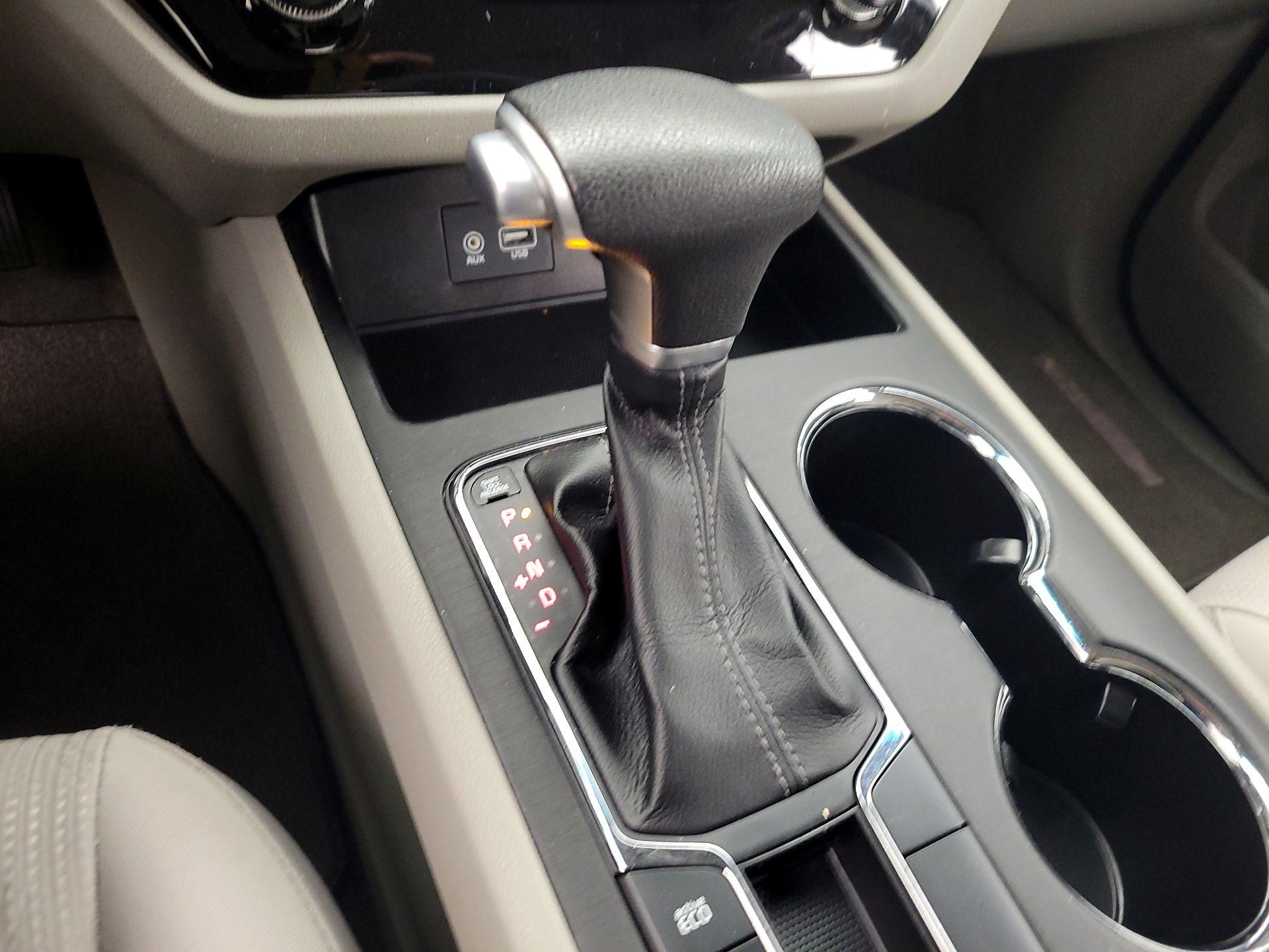 Thumbnail: 2020 Kia Sedona - 17