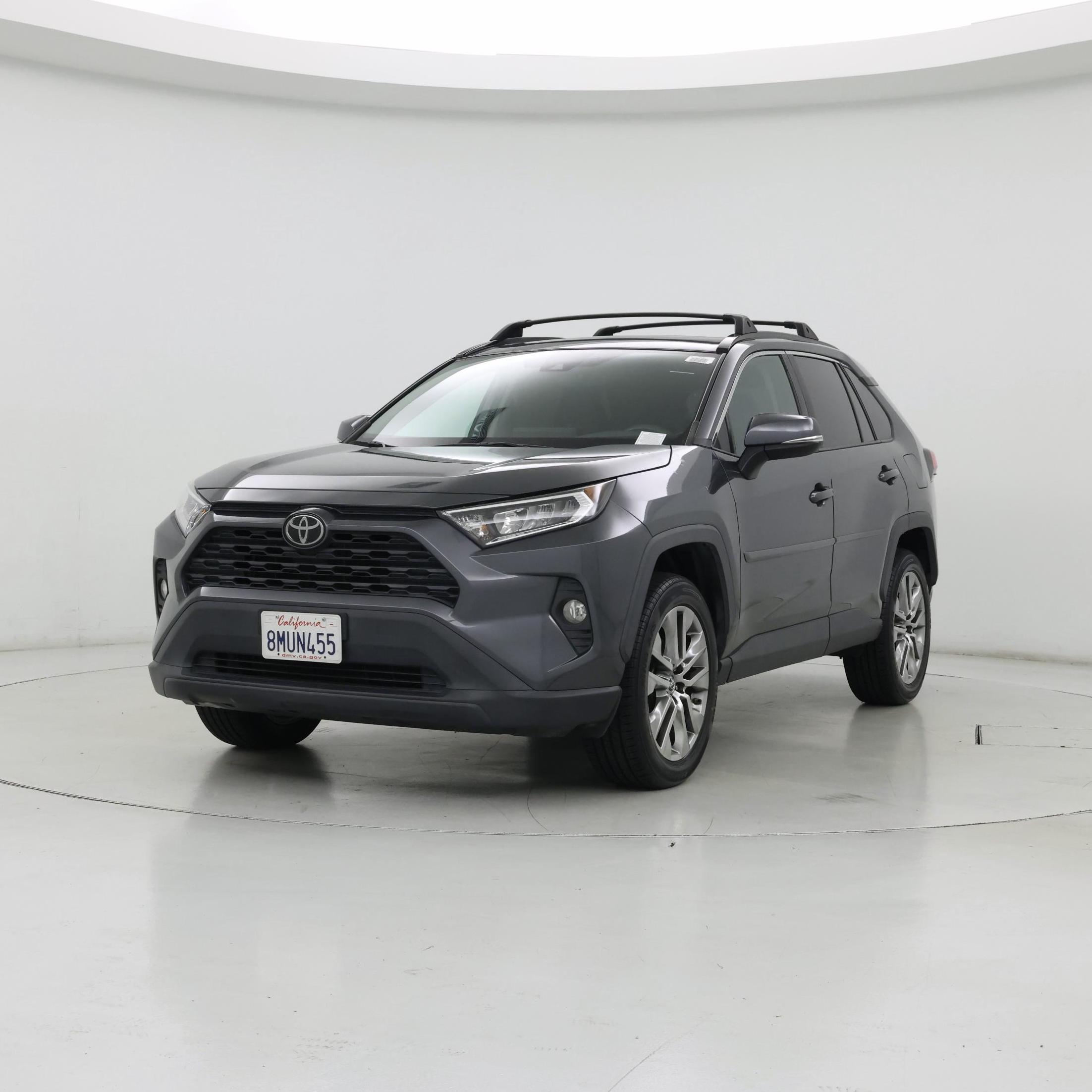 Thumbnail: 2019 Toyota RAV4 - 4