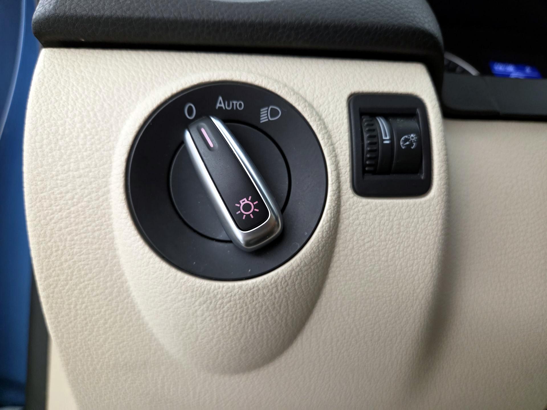 Thumbnail: 2017 Volkswagen Tiguan - 13