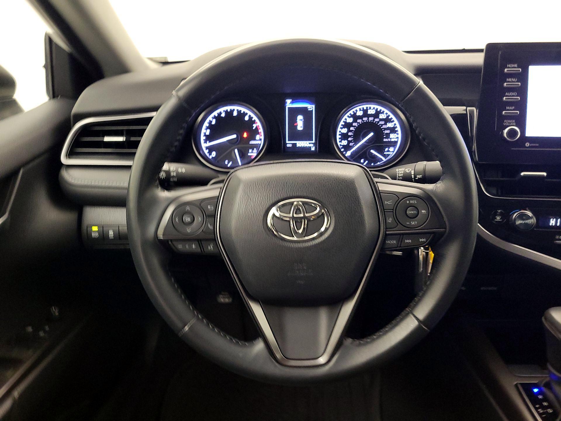 Thumbnail: 2023 Toyota Camry - 10