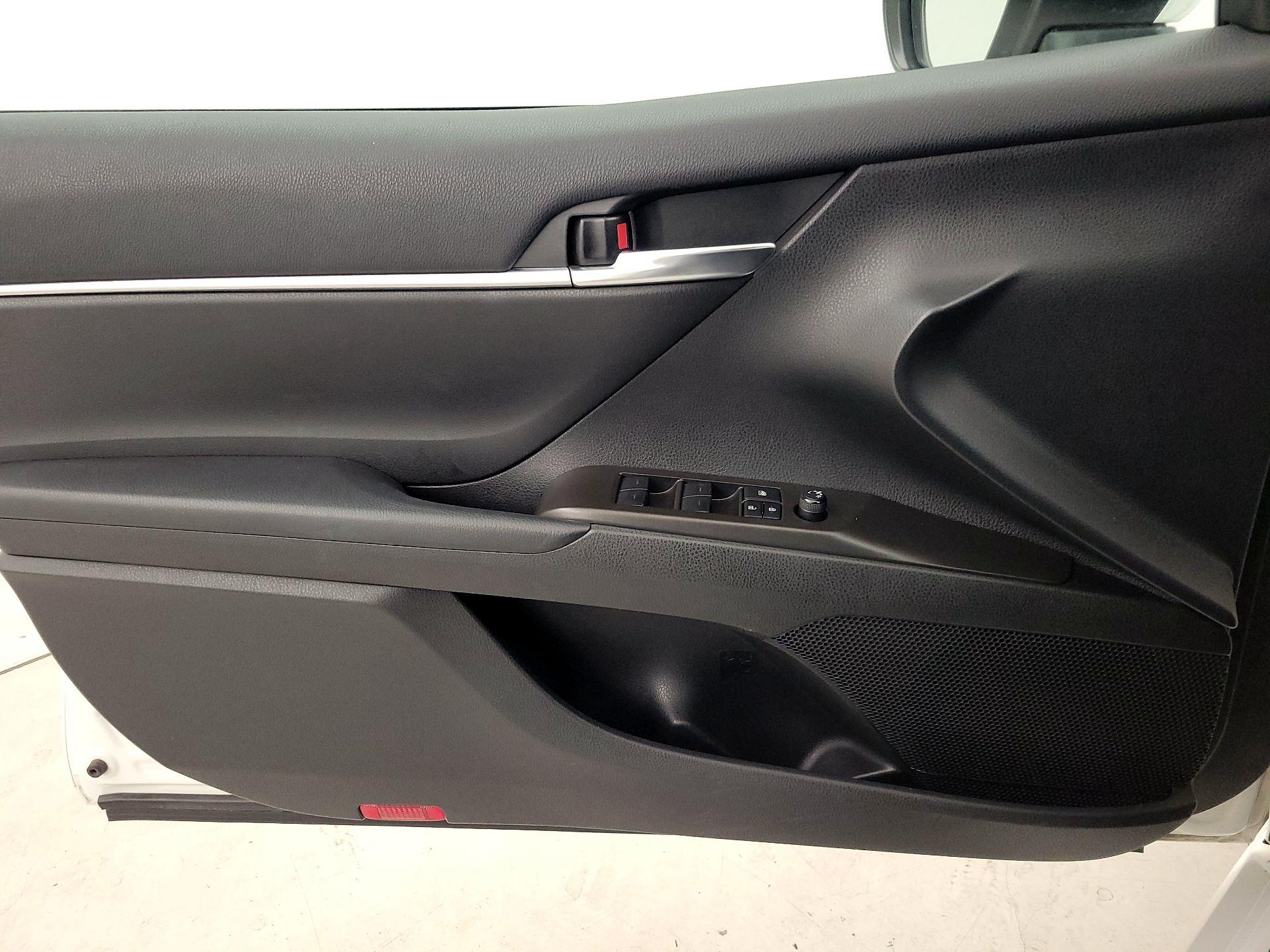 Thumbnail: 2023 Toyota Camry - 12