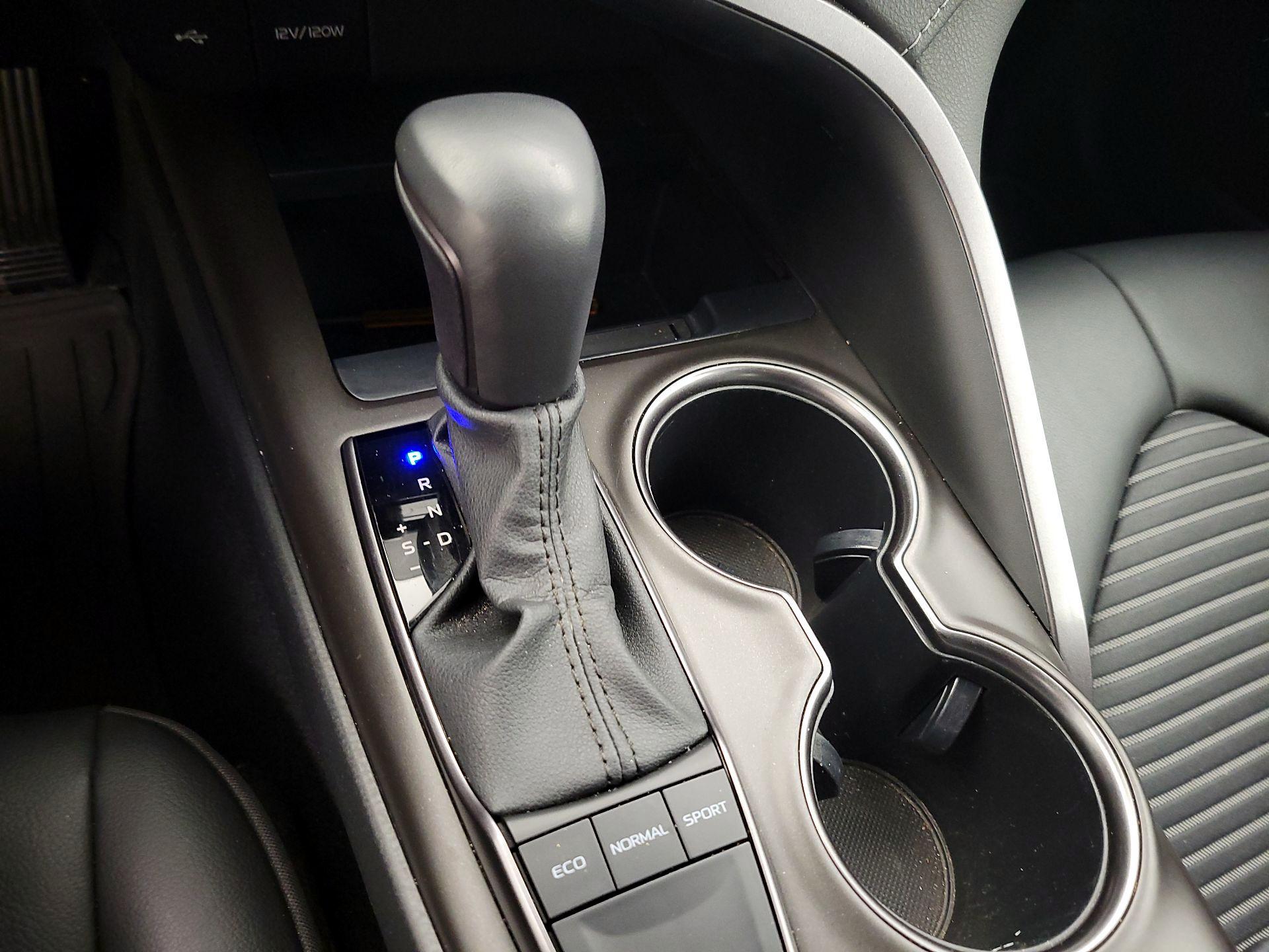 Thumbnail: 2023 Toyota Camry - 17