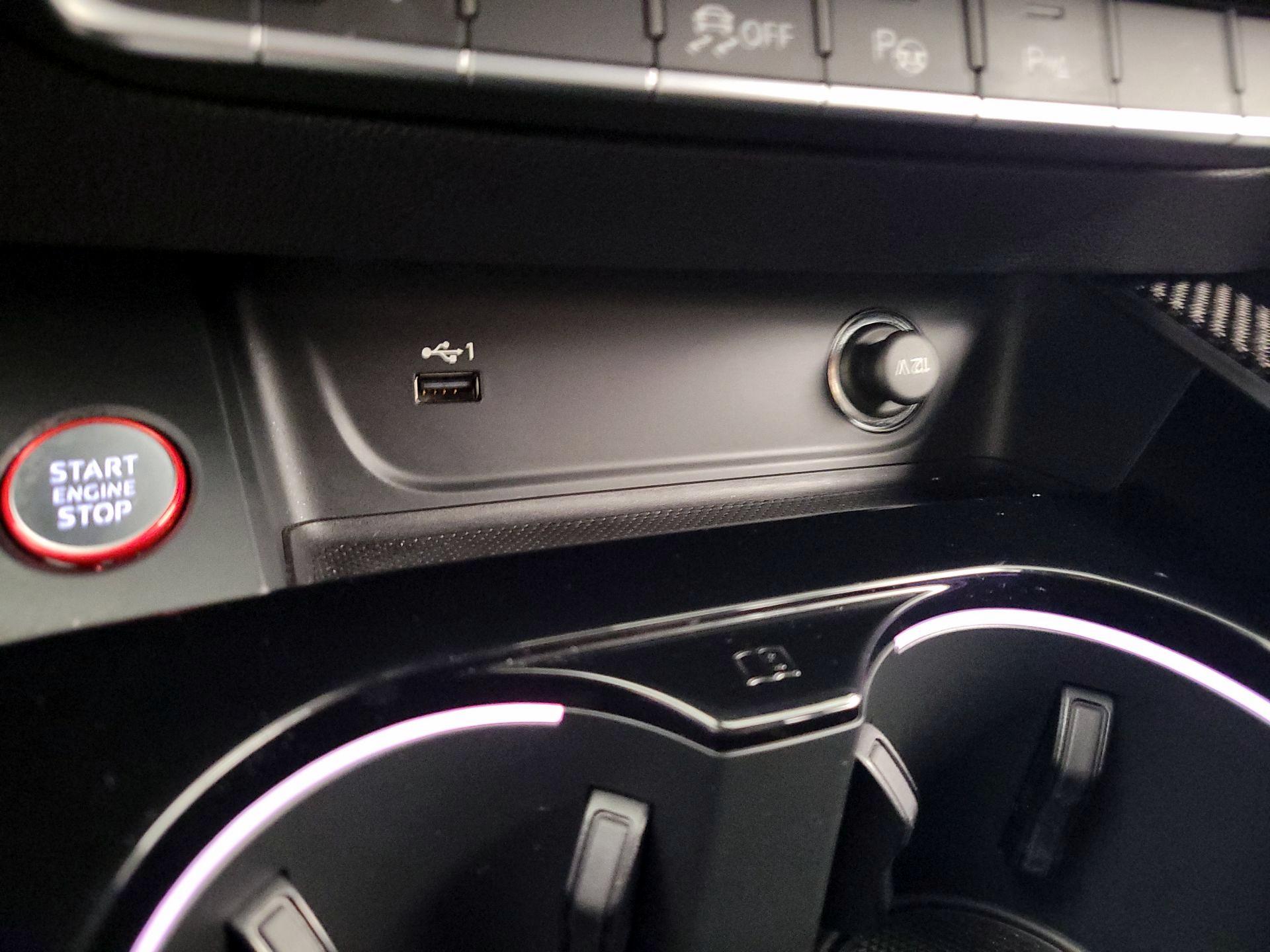 Thumbnail: 2024 Audi RS 5 - 18