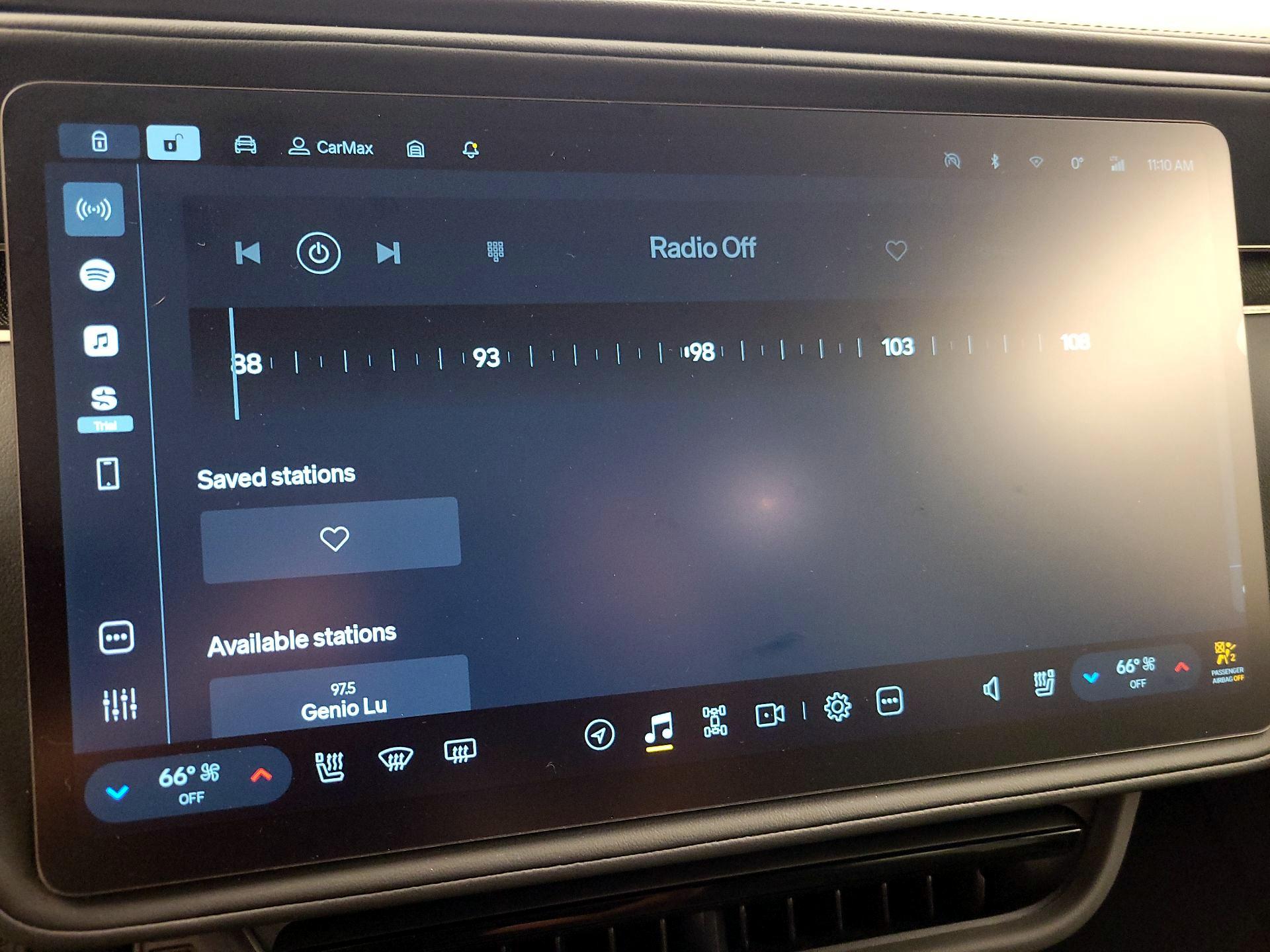 Thumbnail: 2025 Rivian R1S - 14