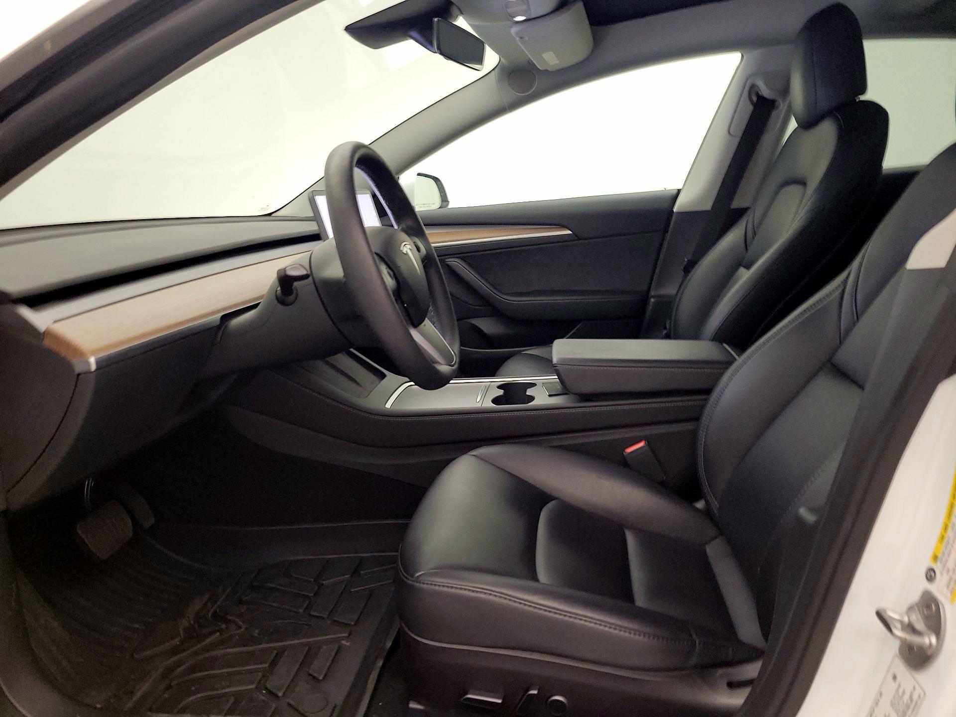 Thumbnail: 2023 Tesla Model 3 - 11