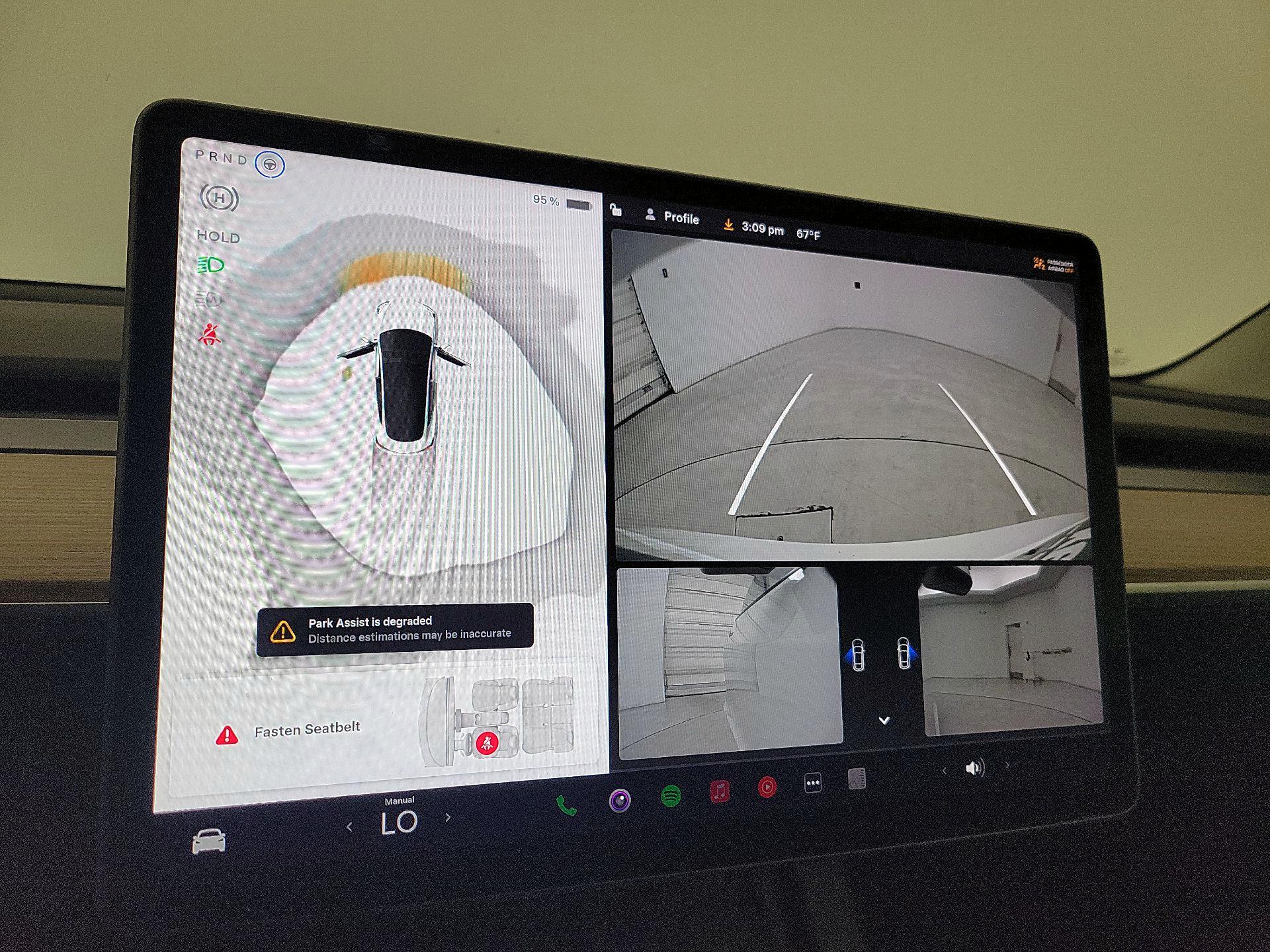 Thumbnail: 2023 Tesla Model 3 - 14