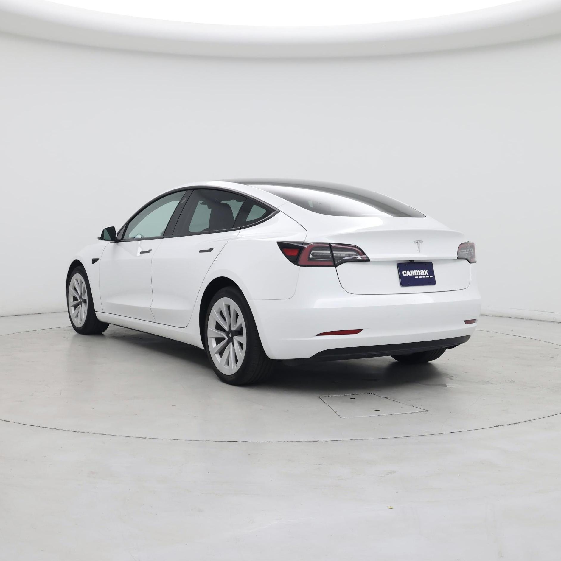 Thumbnail: 2023 Tesla Model 3 - 2