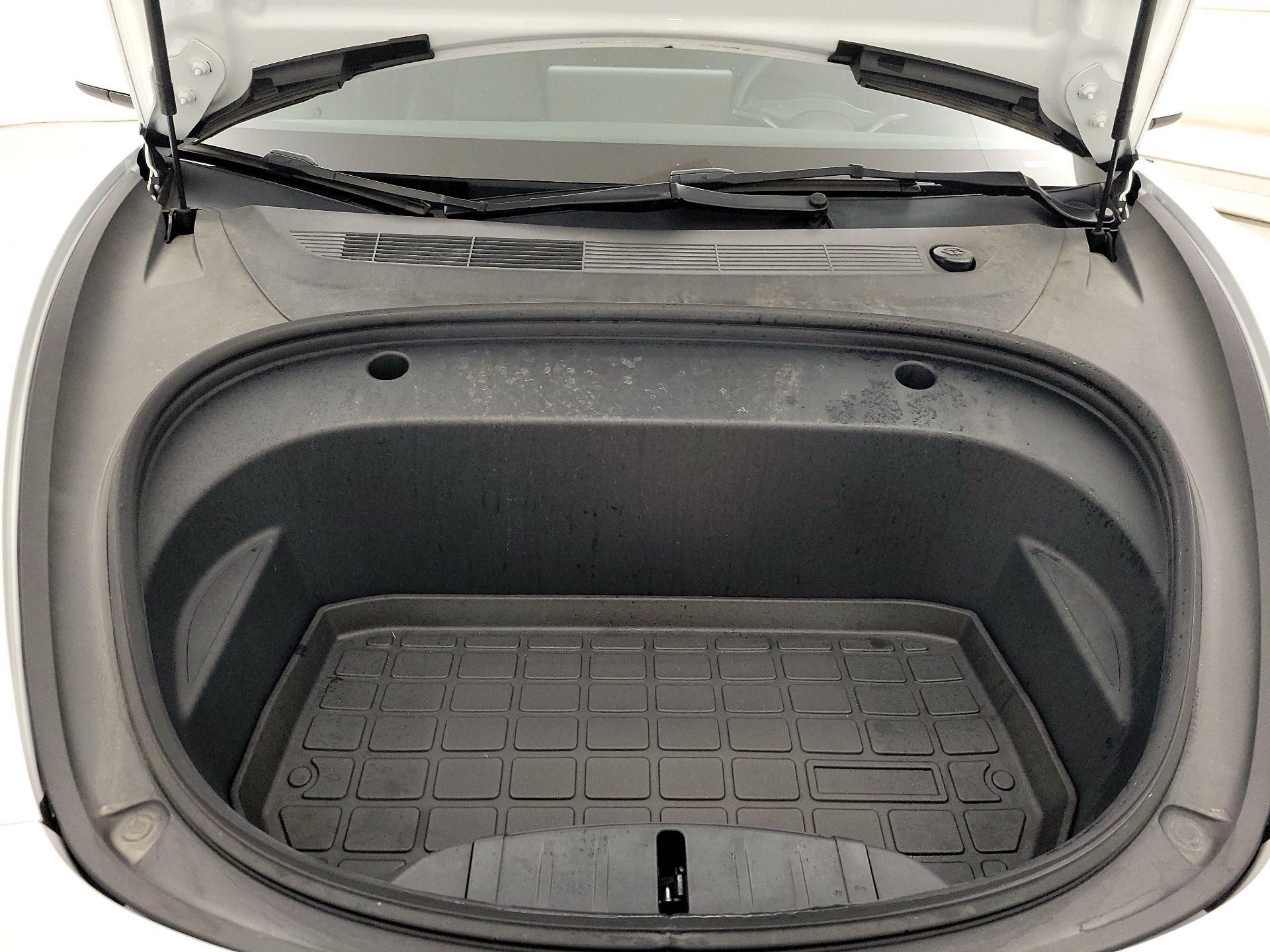 Thumbnail: 2023 Tesla Model 3 - 20