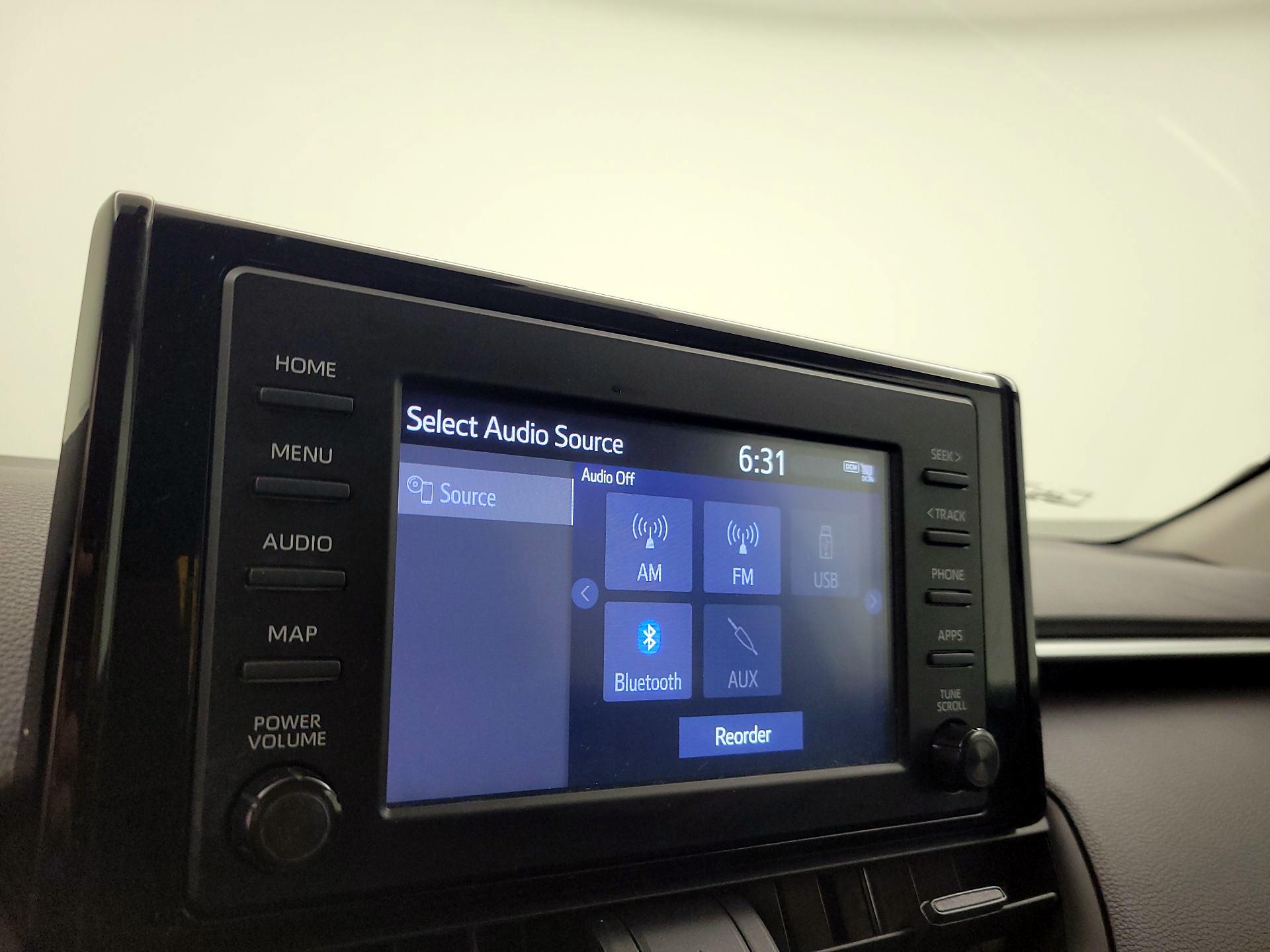 Thumbnail: 2019 Toyota RAV4 - 15