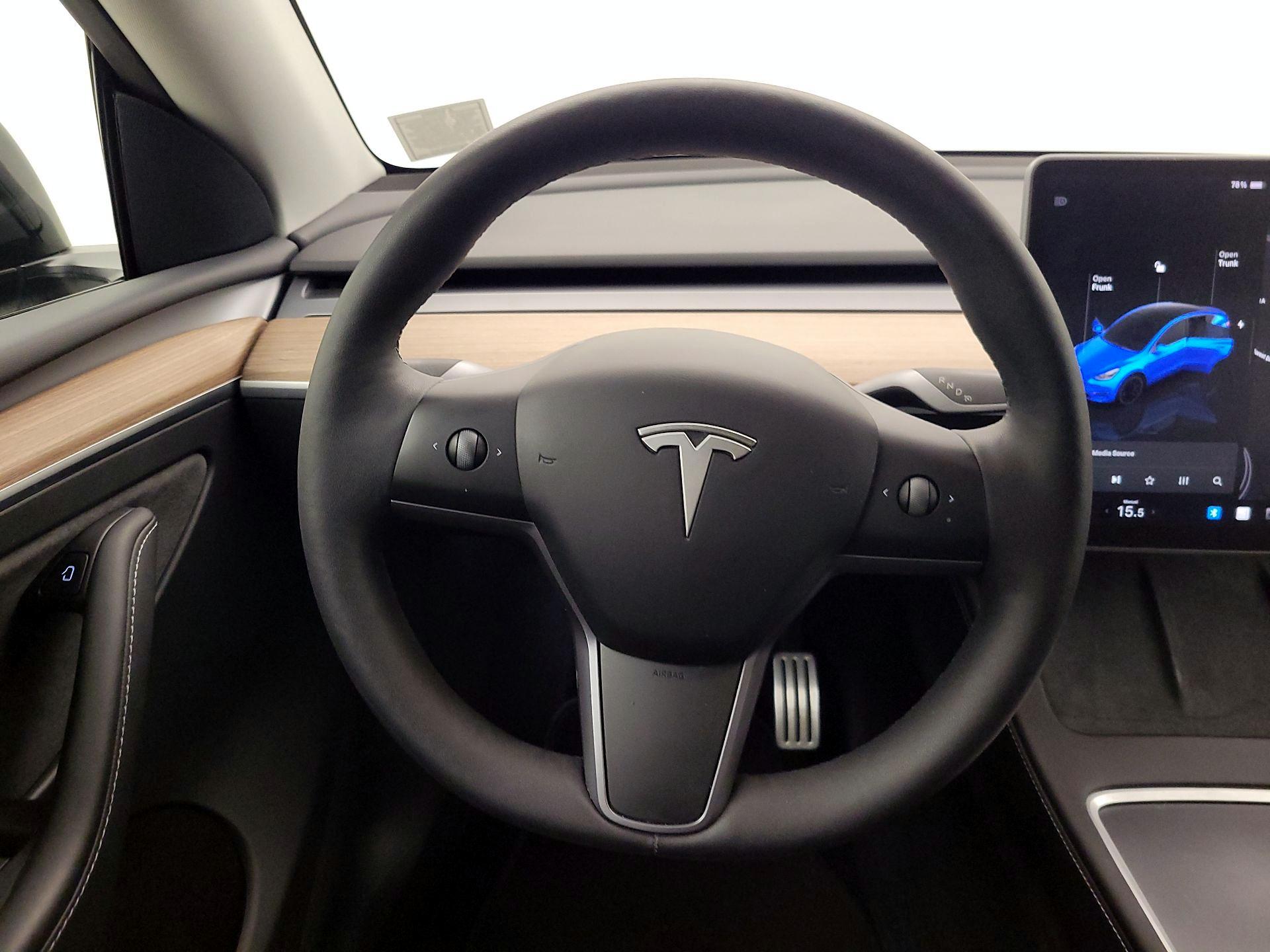 Thumbnail: 2023 Tesla Model Y - 10