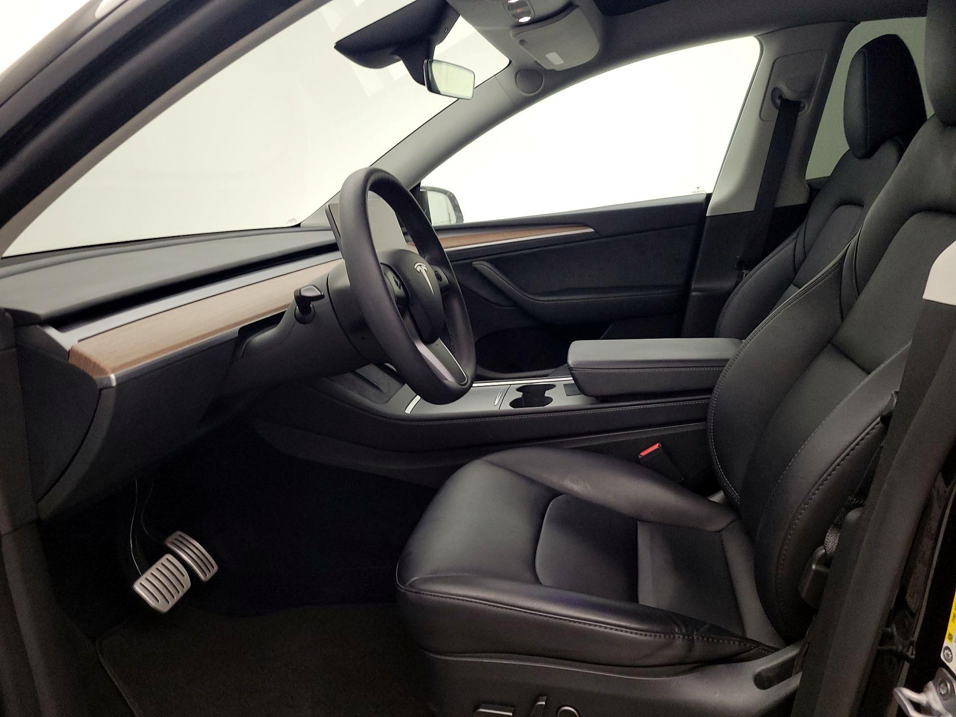 Thumbnail: 2023 Tesla Model Y - 11