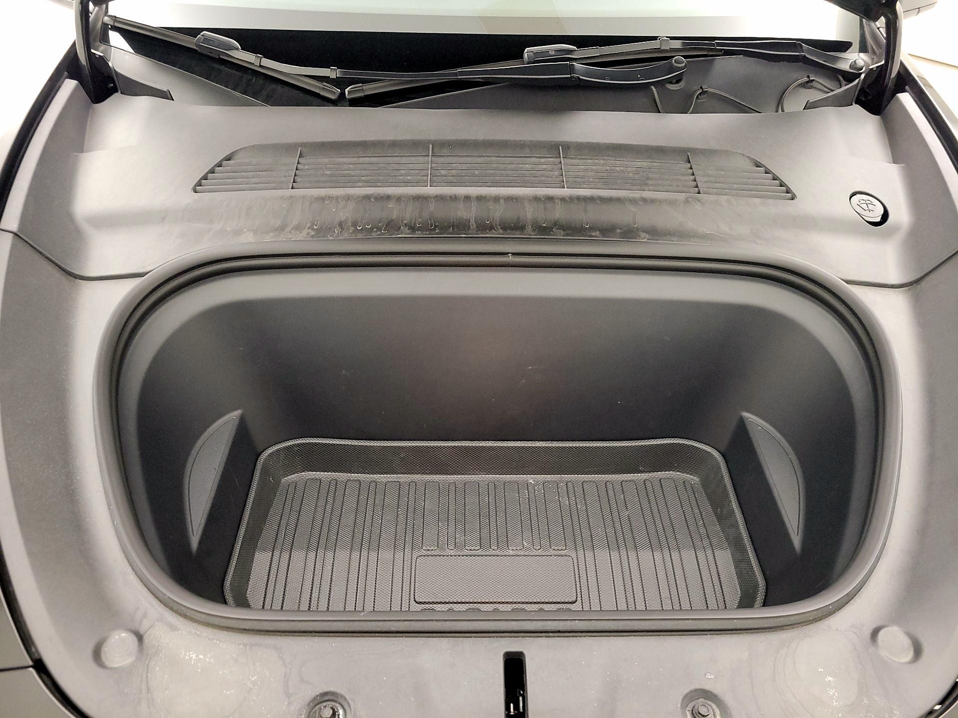 Thumbnail: 2023 Tesla Model Y - 20