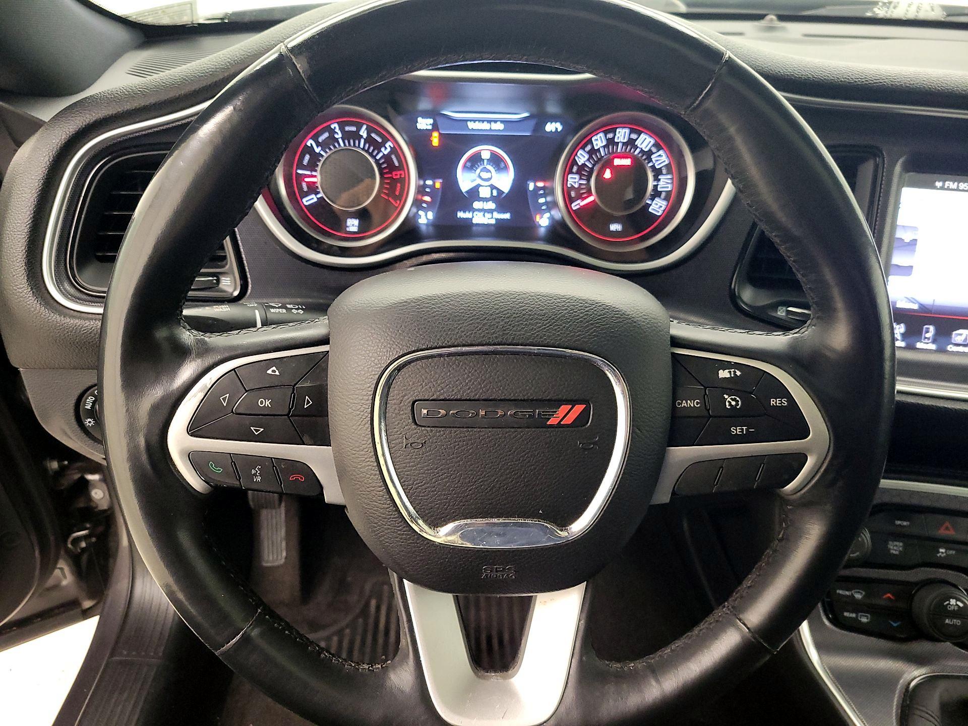 Thumbnail: 2015 Dodge Challenger - 10