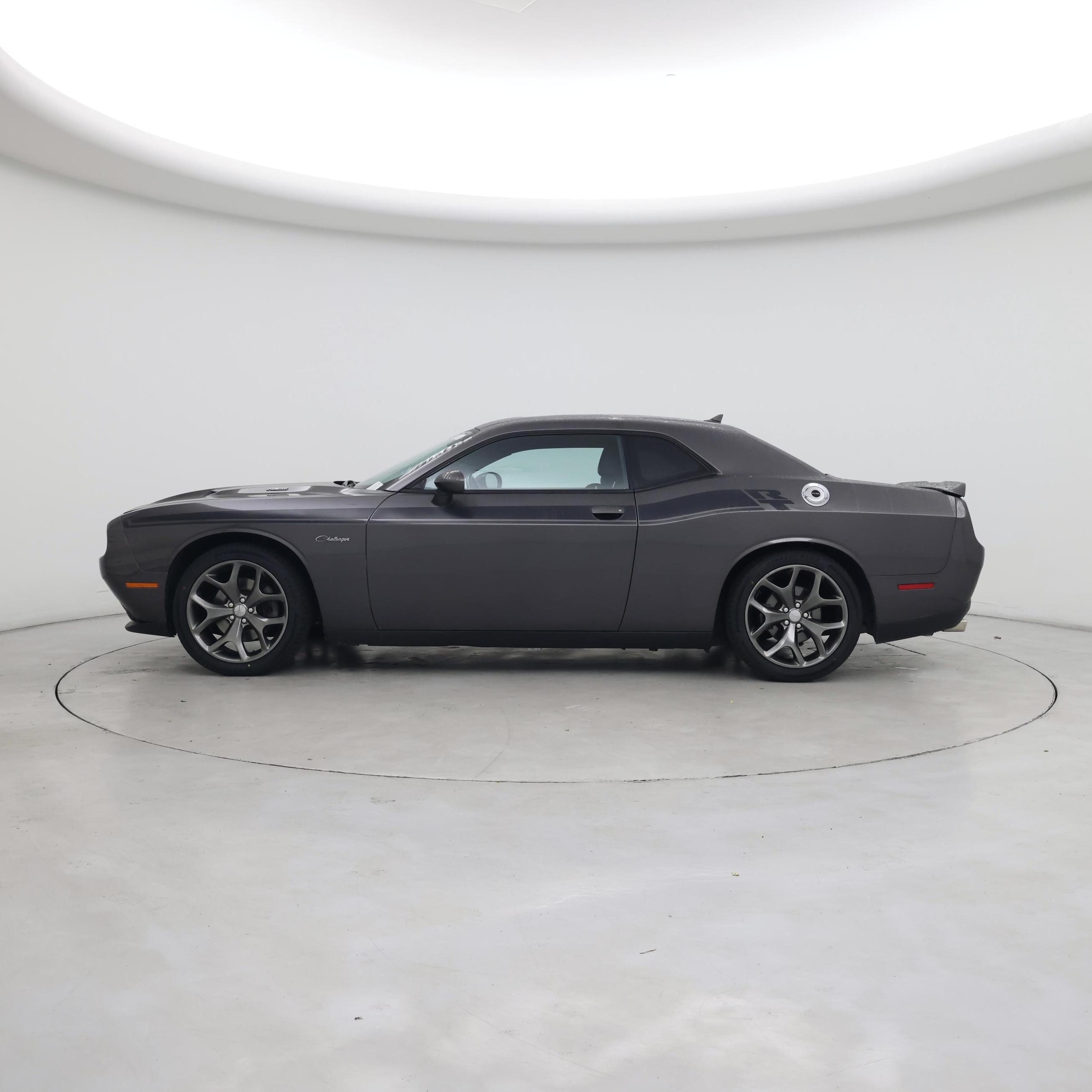 Thumbnail: 2015 Dodge Challenger - 3