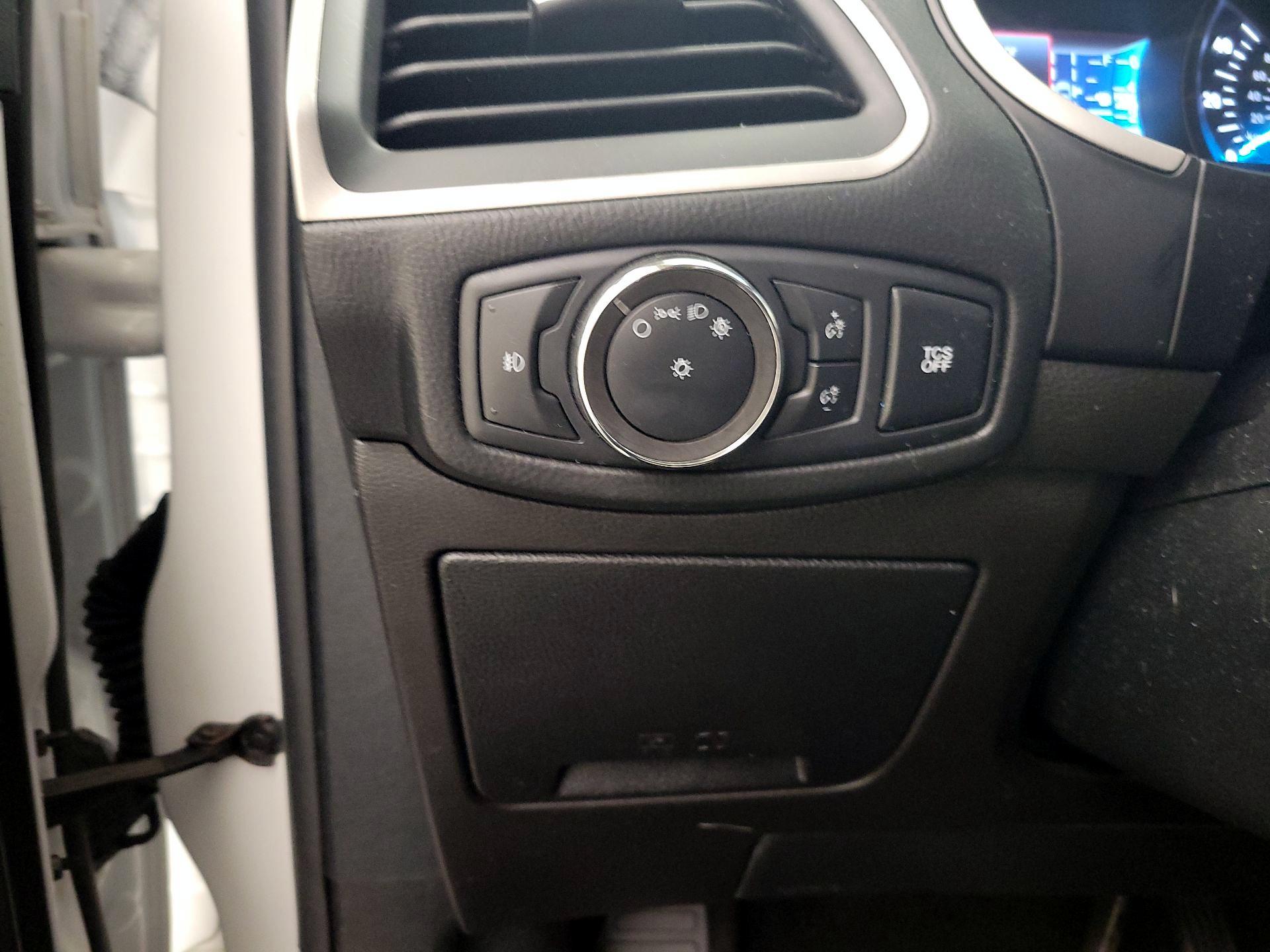 Thumbnail: 2020 Ford Edge - 13