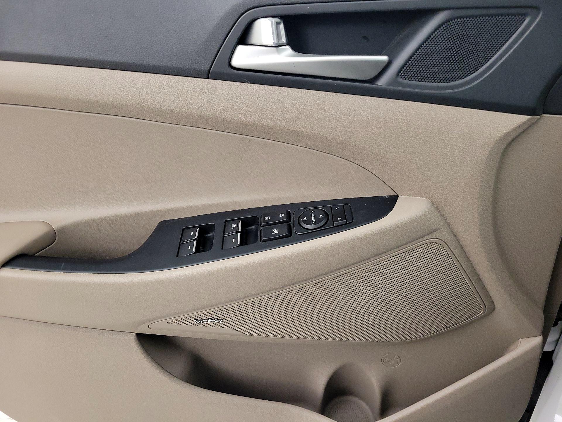 Thumbnail: 2020 Hyundai Tucson - 12