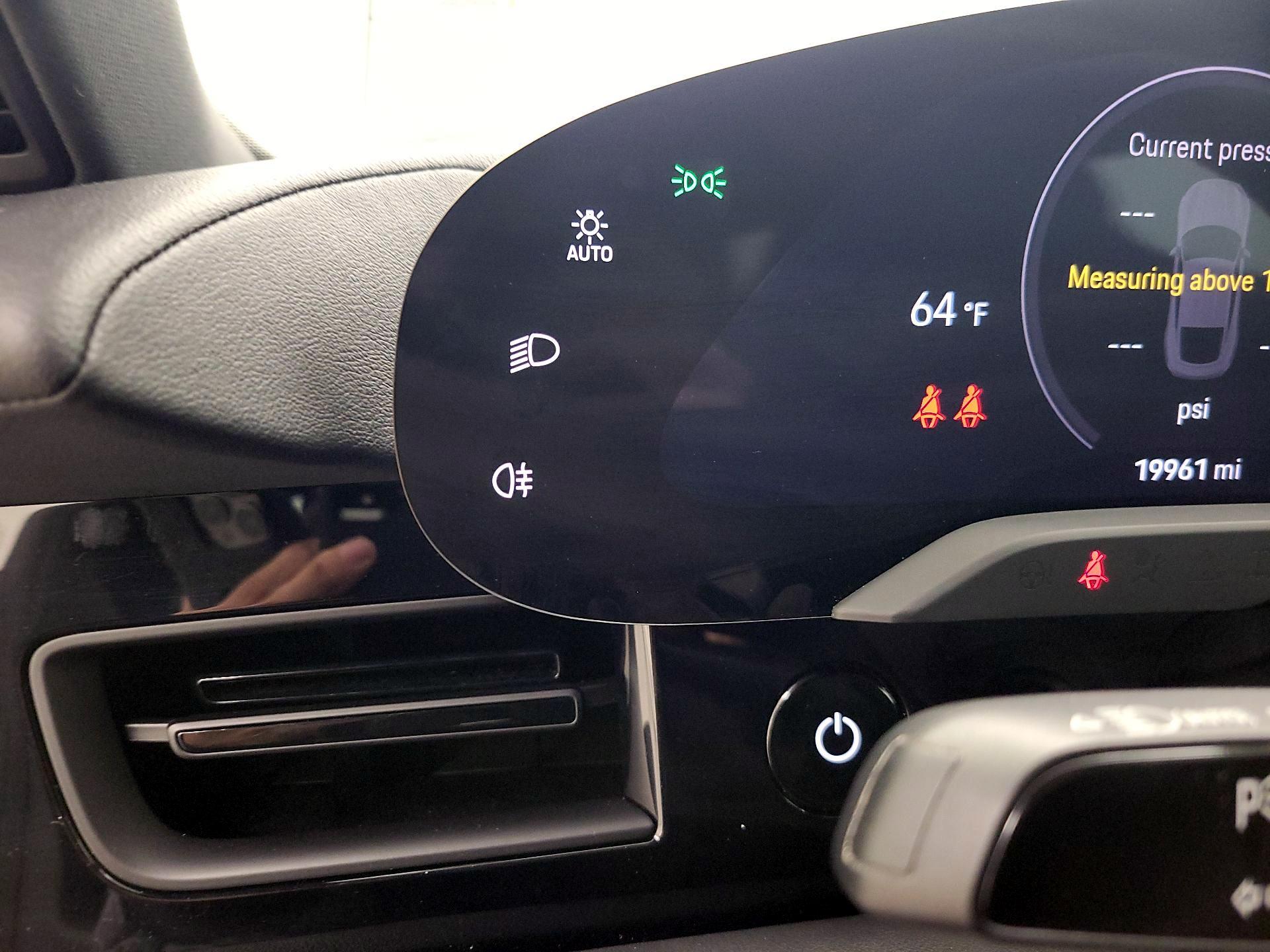 Thumbnail: 2023 Porsche Taycan - 13