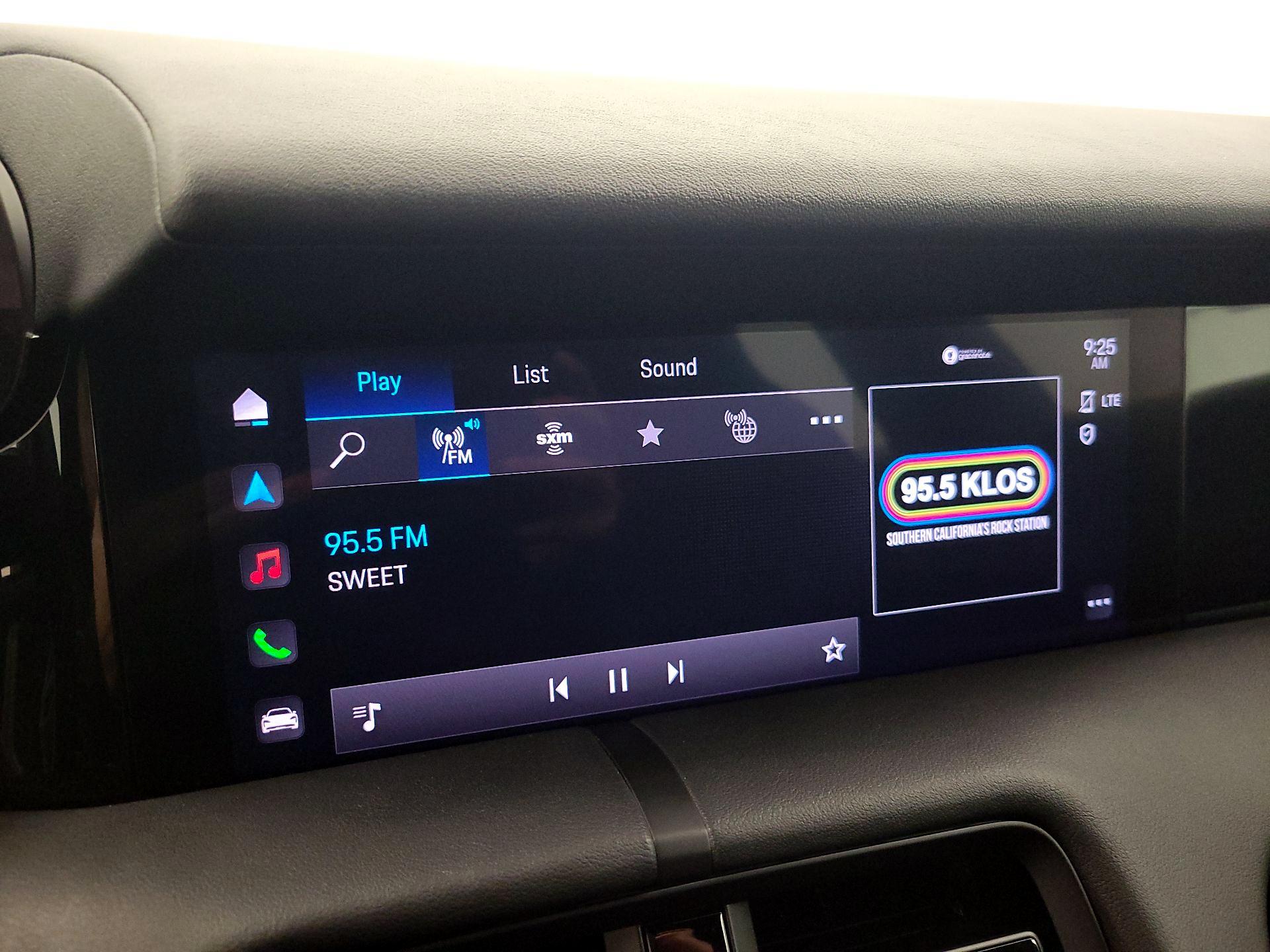 Thumbnail: 2023 Porsche Taycan - 16