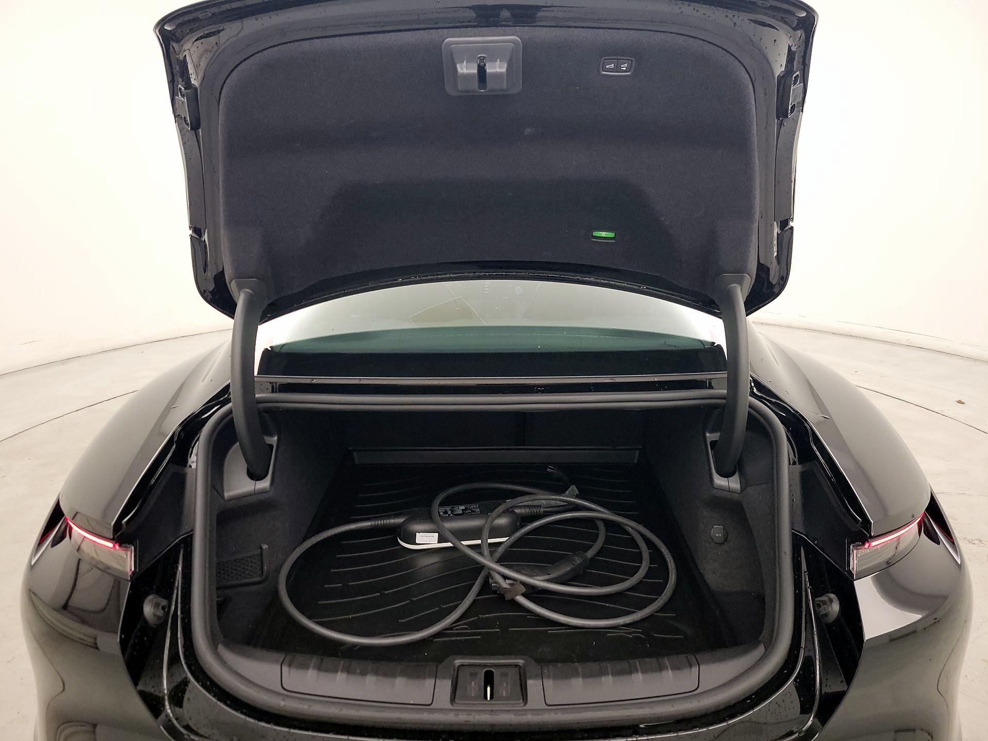 Thumbnail: 2023 Porsche Taycan - 20