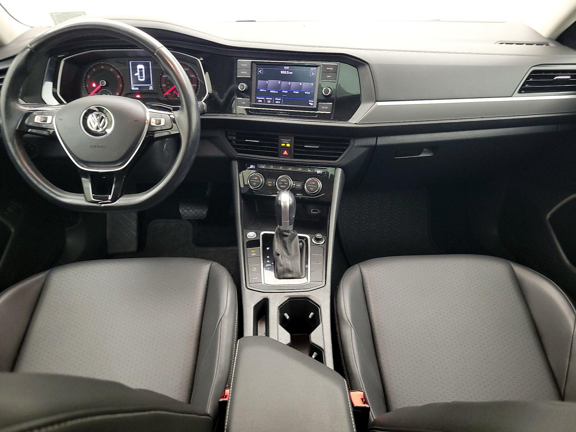 Thumbnail: 2019 Volkswagen Jetta - 9