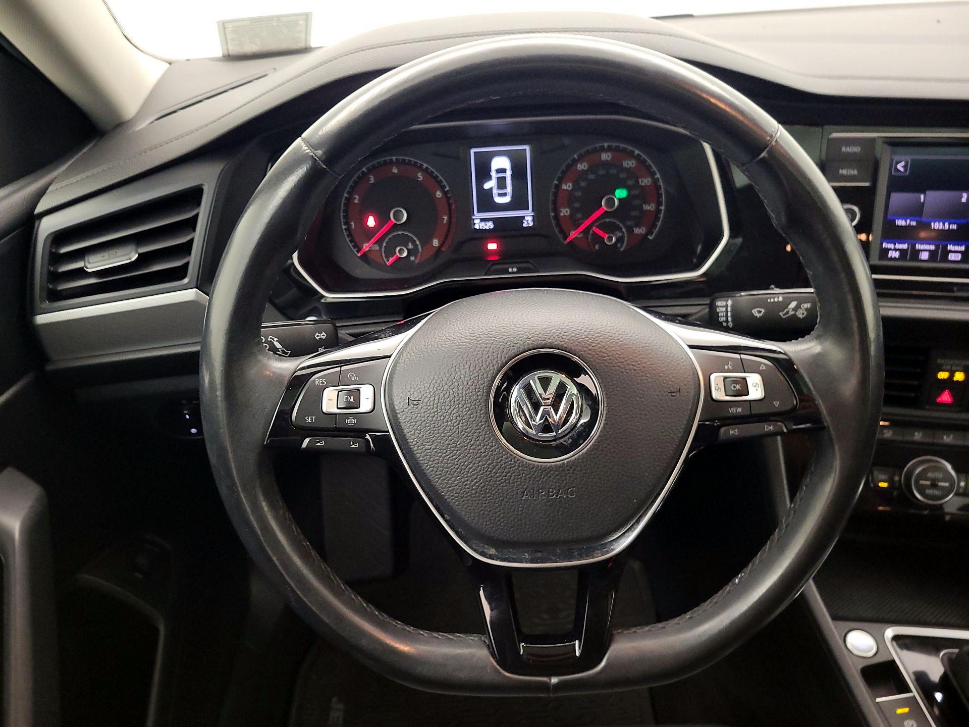 Thumbnail: 2019 Volkswagen Jetta - 10