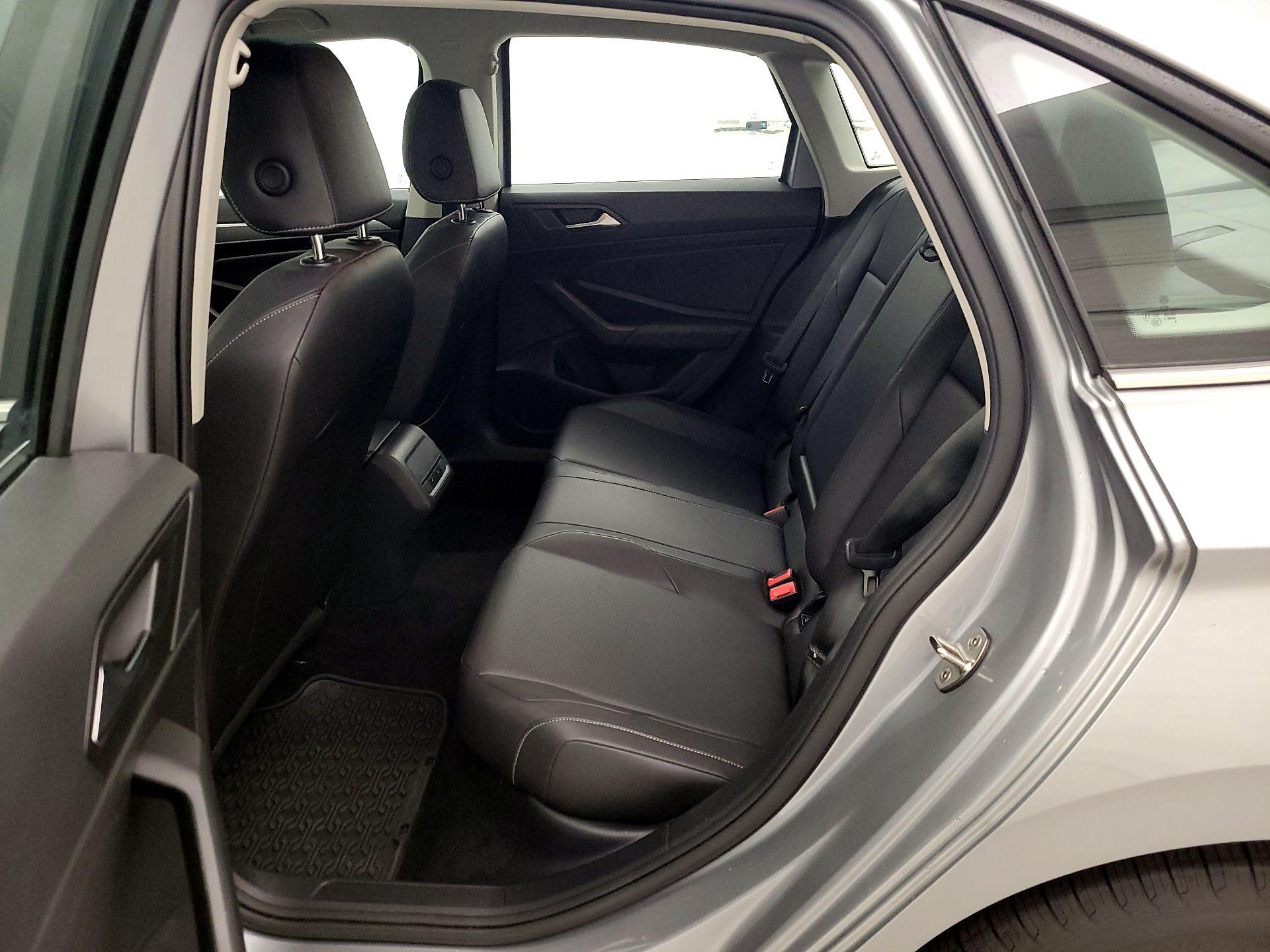 Thumbnail: 2019 Volkswagen Jetta - 20