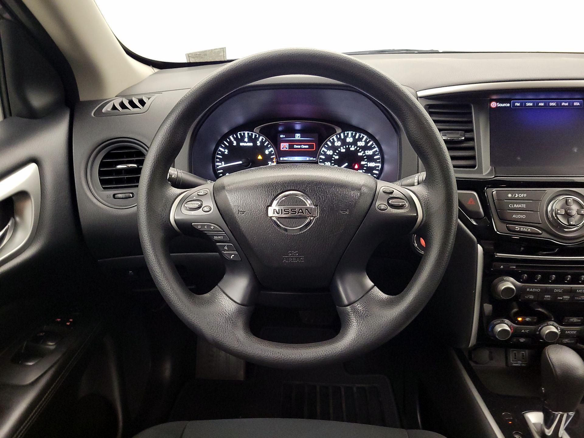 Thumbnail: 2018 Nissan Pathfinder - 10