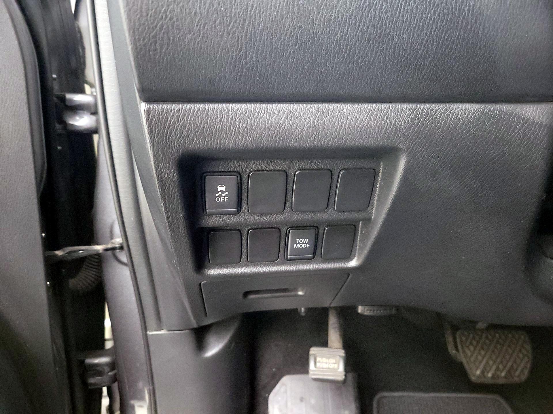 Thumbnail: 2018 Nissan Pathfinder - 13