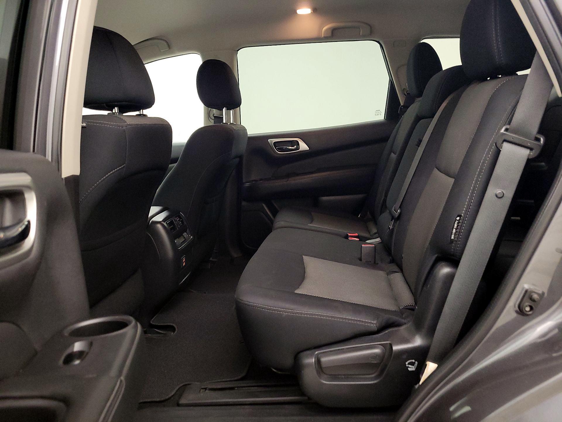 Thumbnail: 2018 Nissan Pathfinder - 19