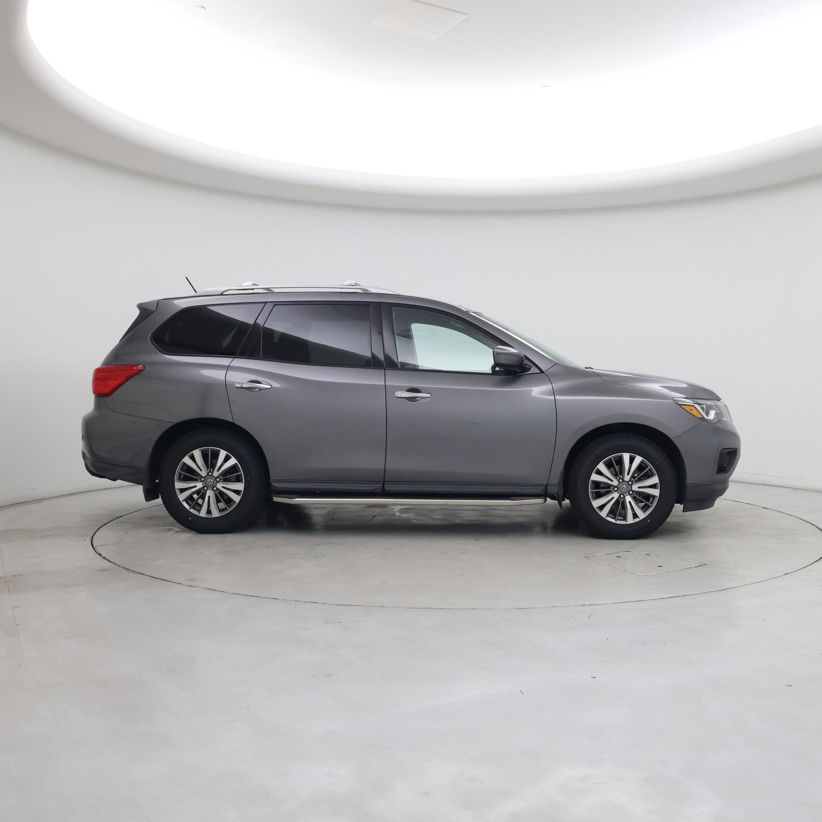 Thumbnail: 2018 Nissan Pathfinder - 7