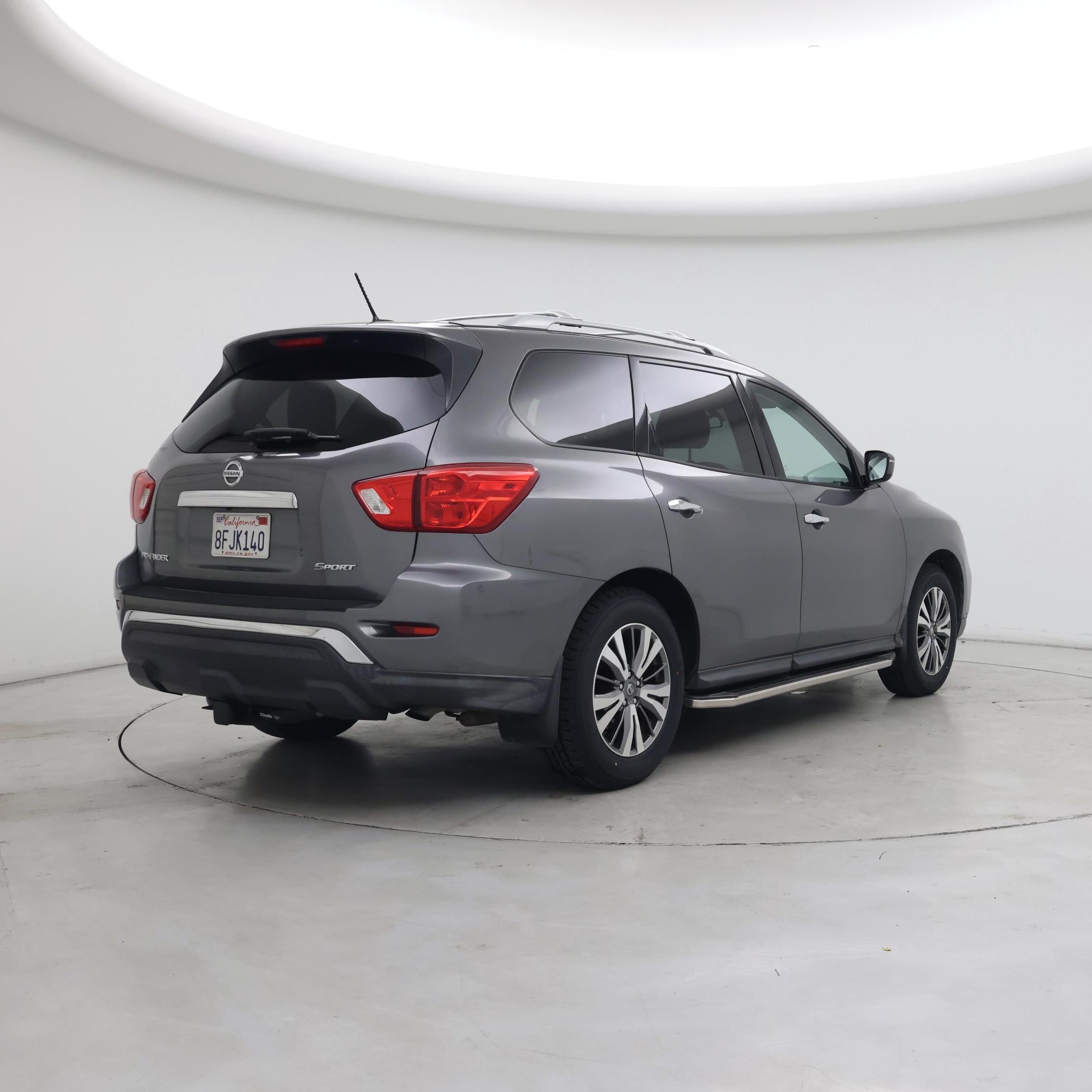 Thumbnail: 2018 Nissan Pathfinder - 8