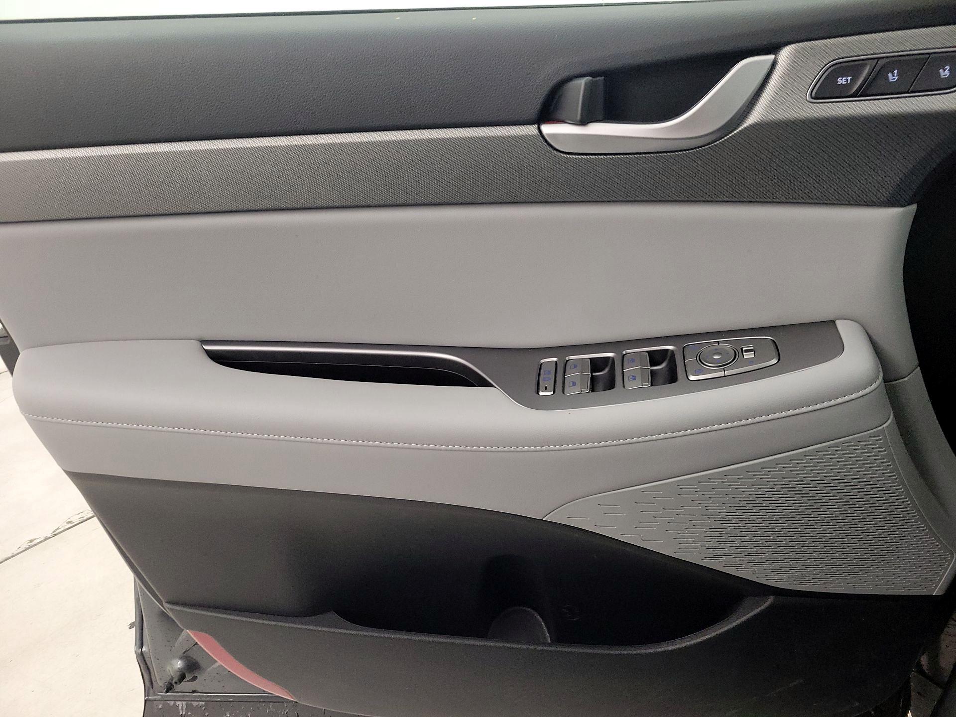 Thumbnail: 2025 Hyundai Palisade - 12