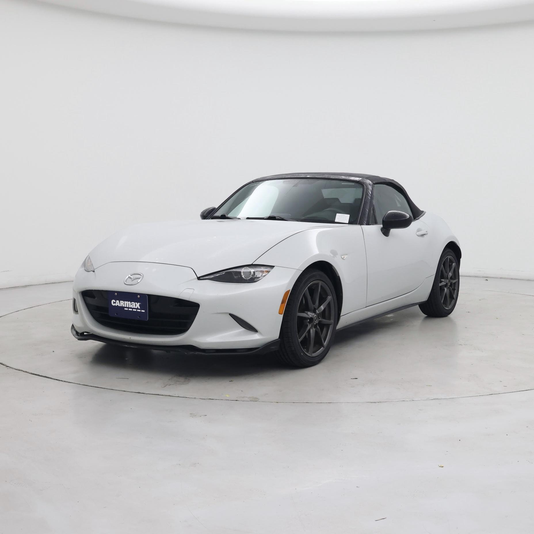 Thumbnail: 2017 Mazda MX-5 Miata - 4