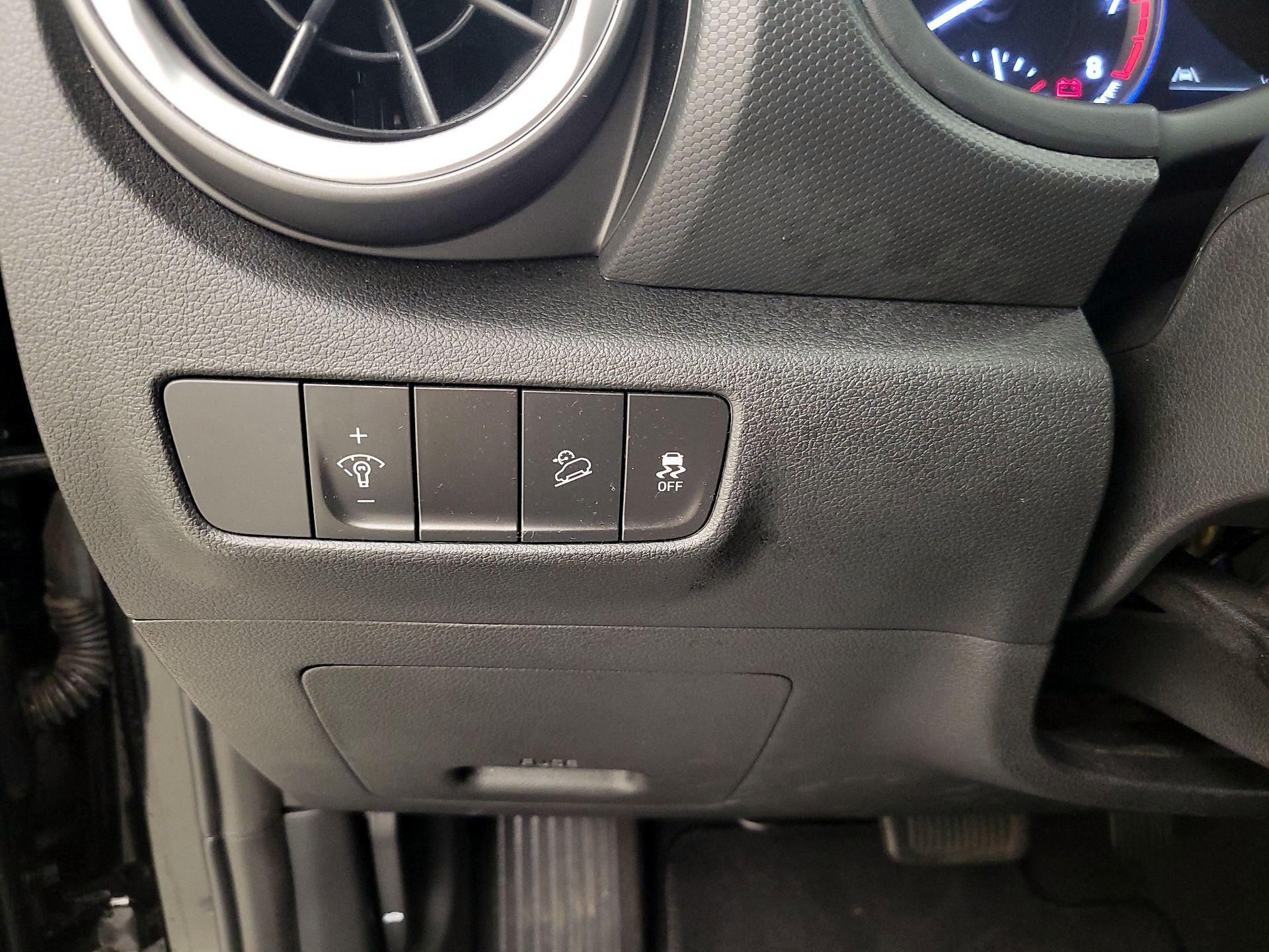 Thumbnail: 2022 Hyundai Kona - 13