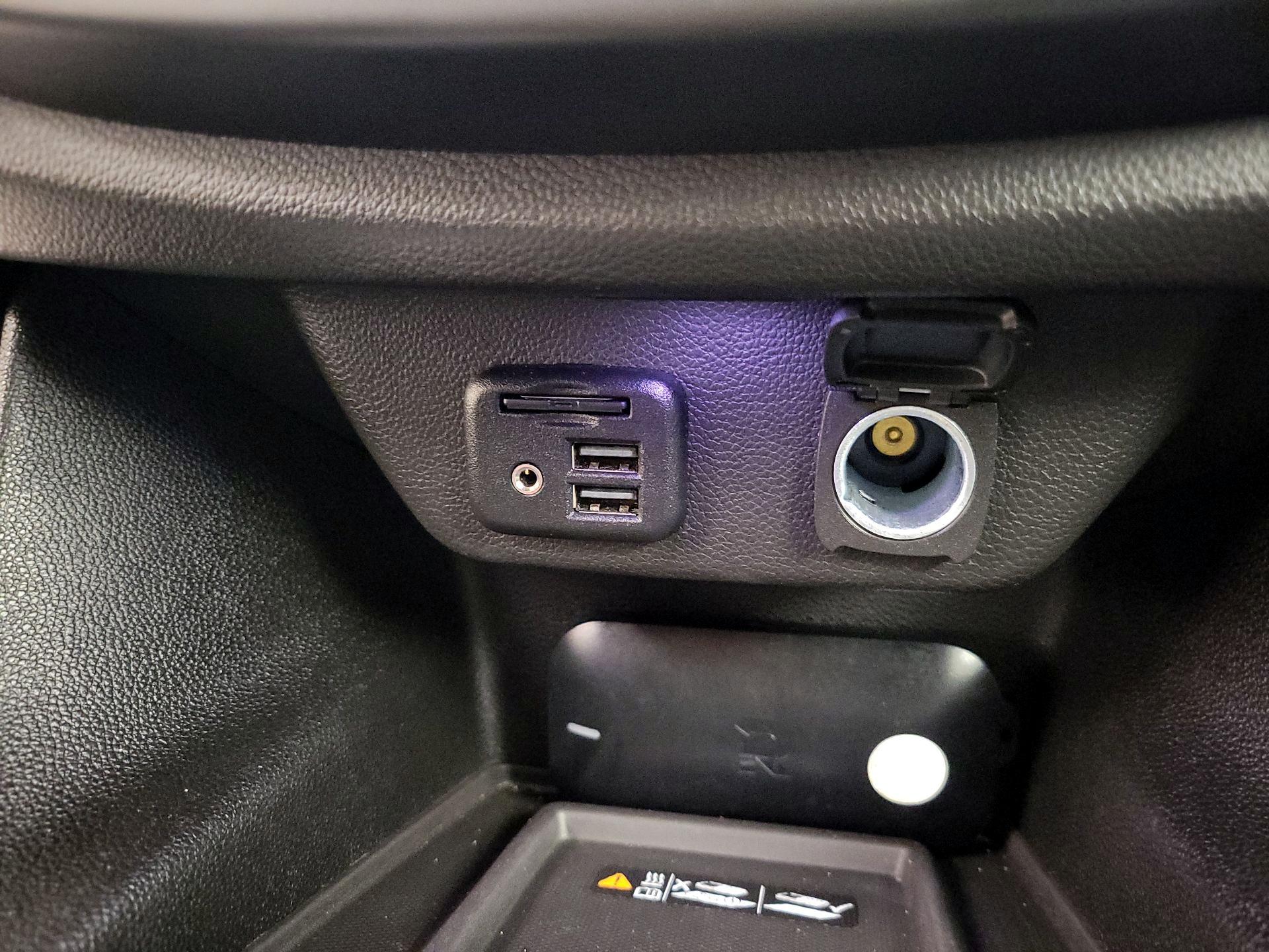 Thumbnail: 2021 Chevrolet Traverse - 19