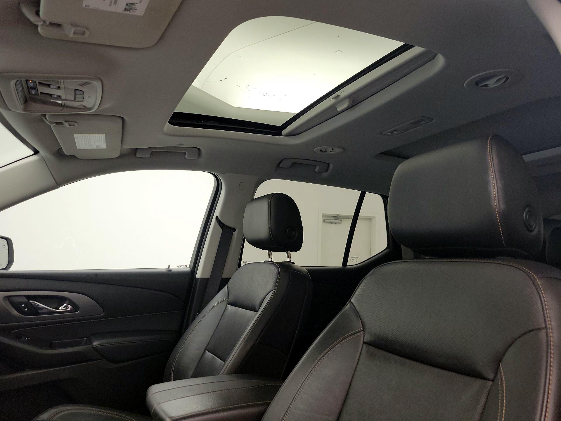 Thumbnail: 2021 Chevrolet Traverse - 20