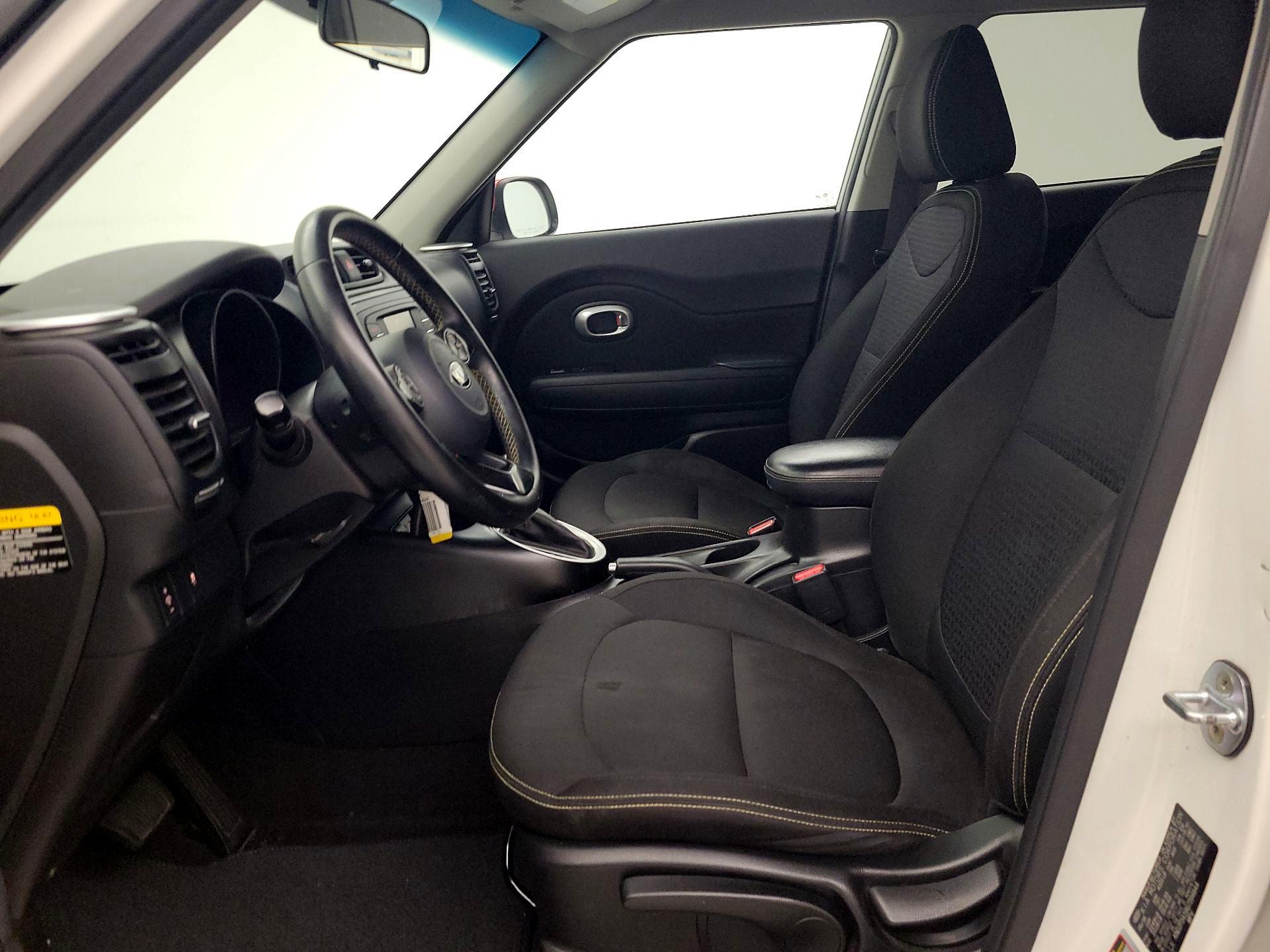 Thumbnail: 2016 Kia Soul - 11