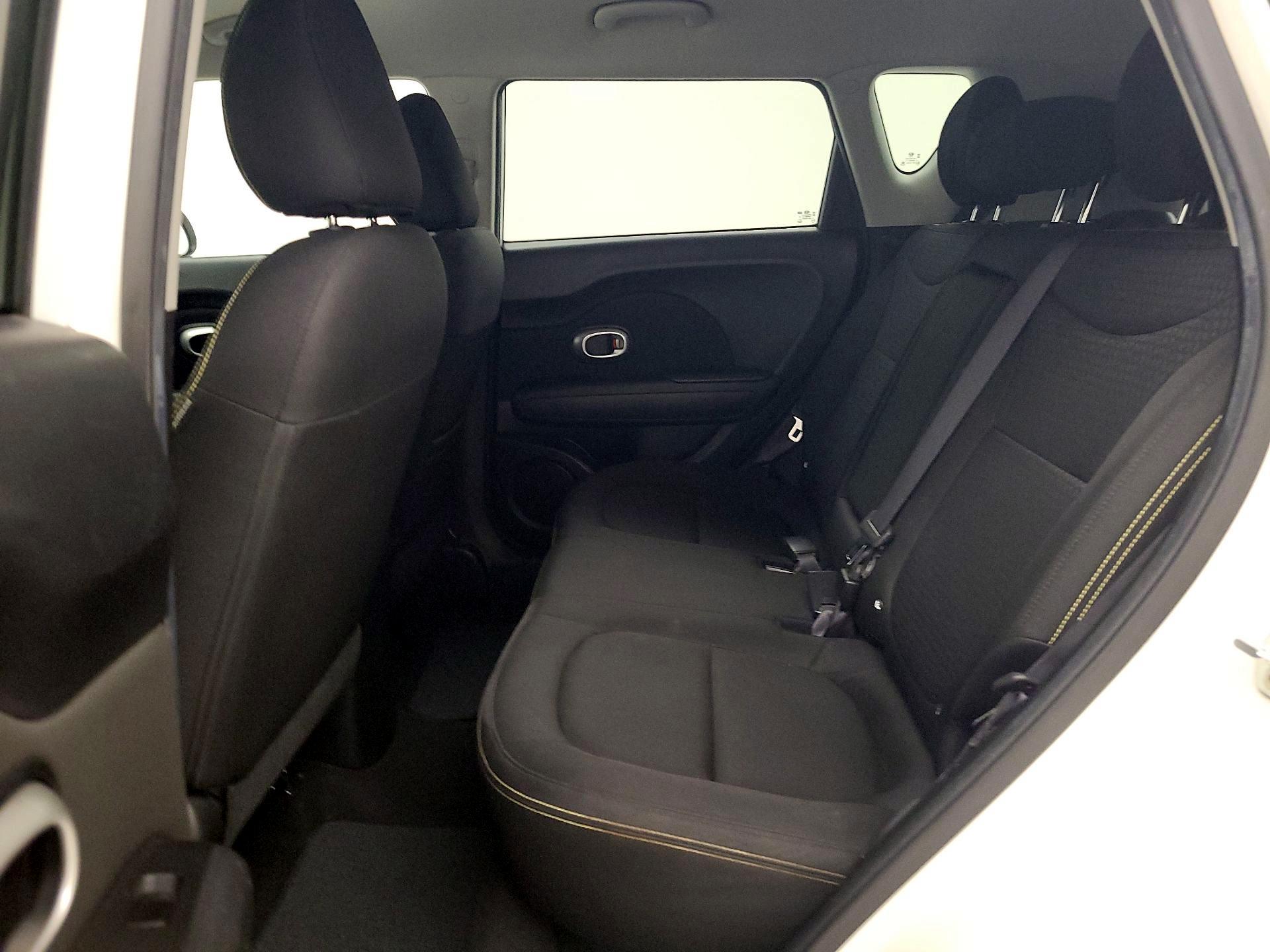 Thumbnail: 2016 Kia Soul - 19