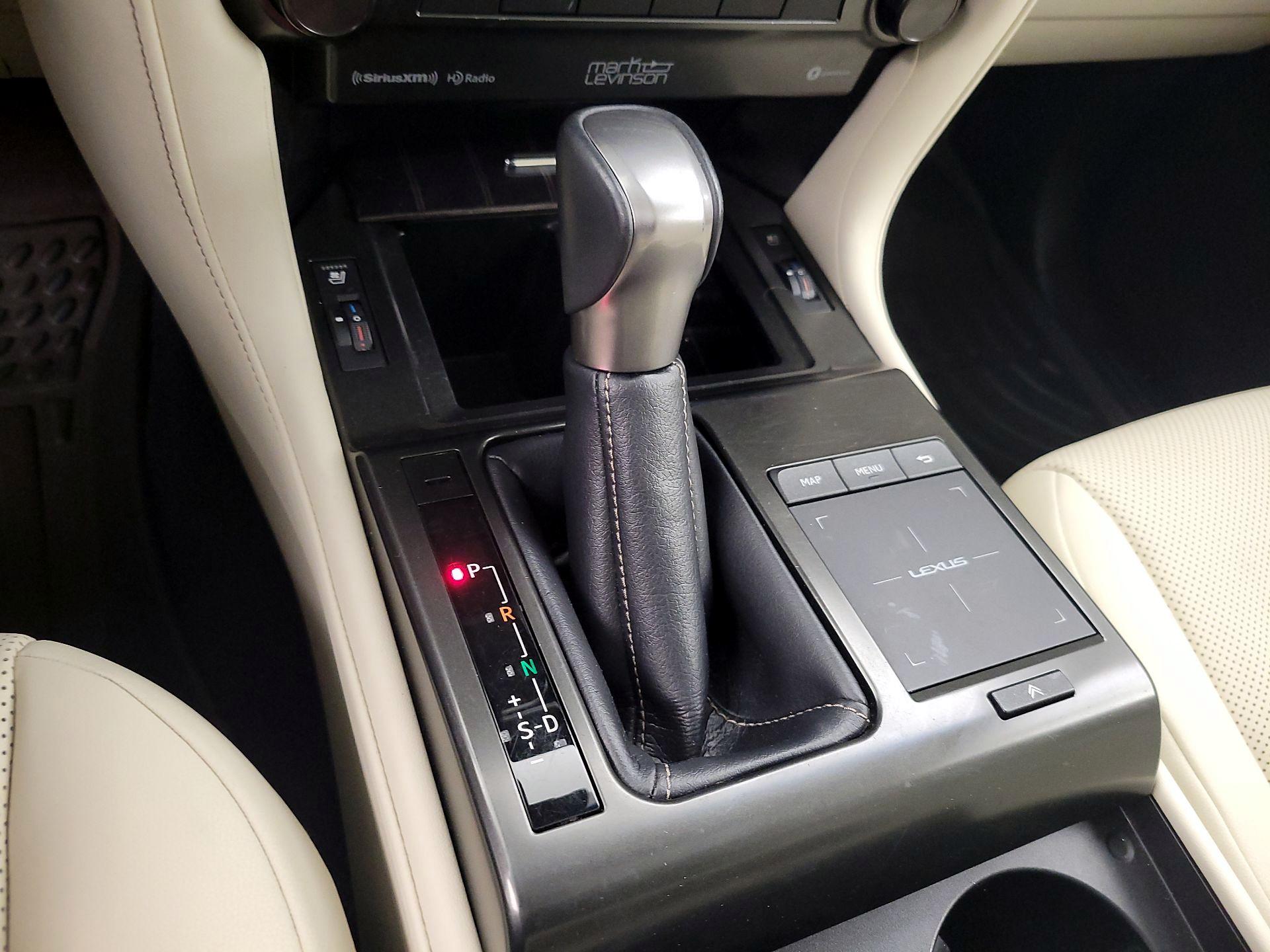 Thumbnail: 2022 Lexus GX - 18