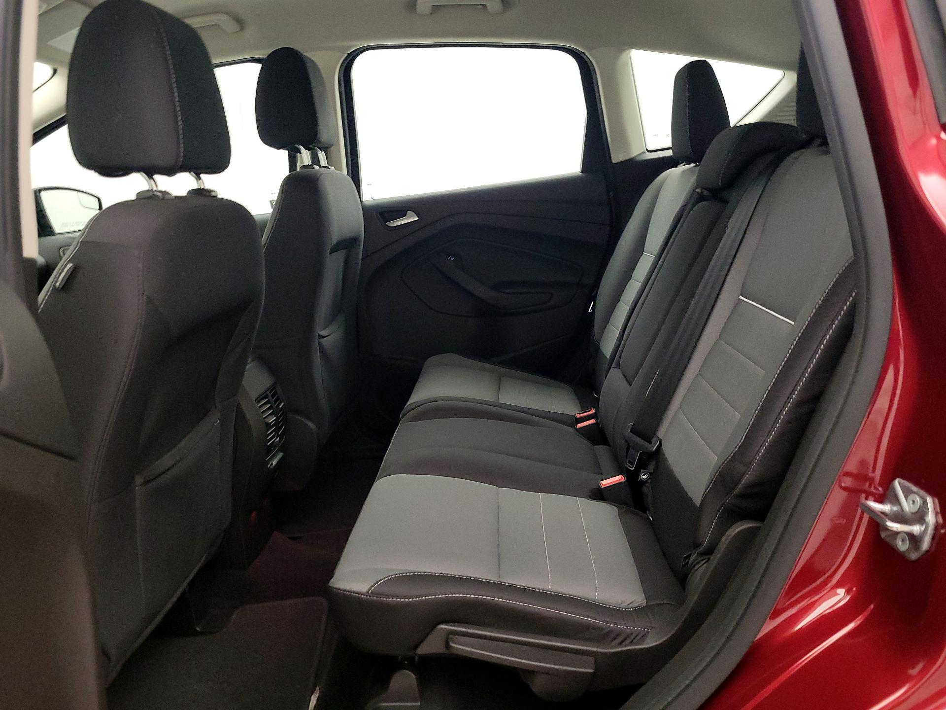 Thumbnail: 2015 Ford C-Max - 18