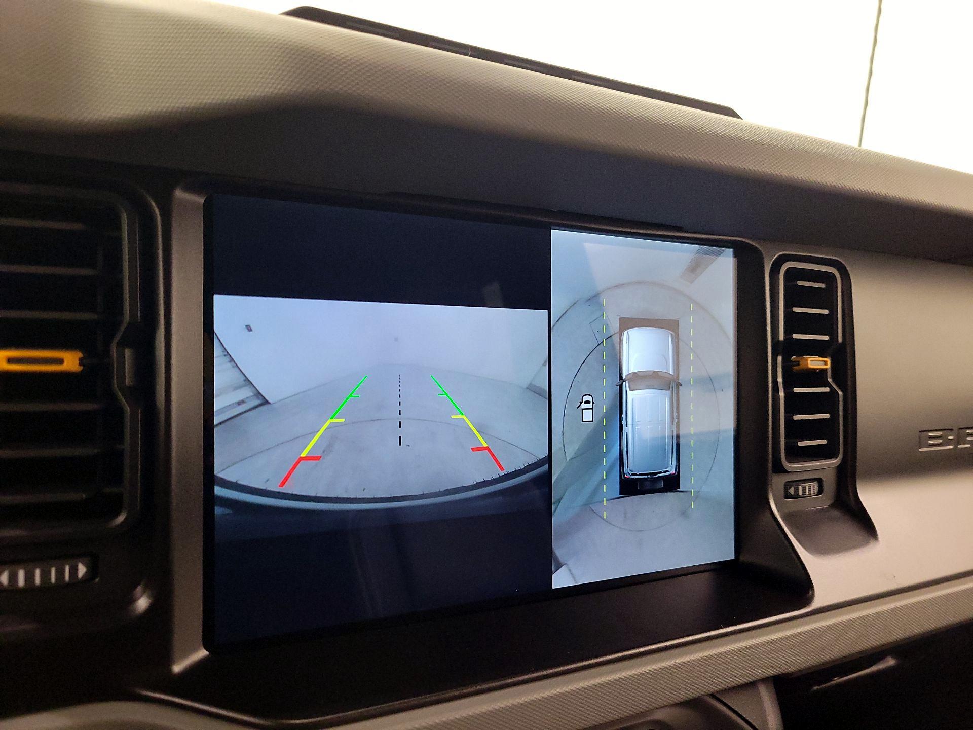 Thumbnail: 2022 Ford Bronco - 15