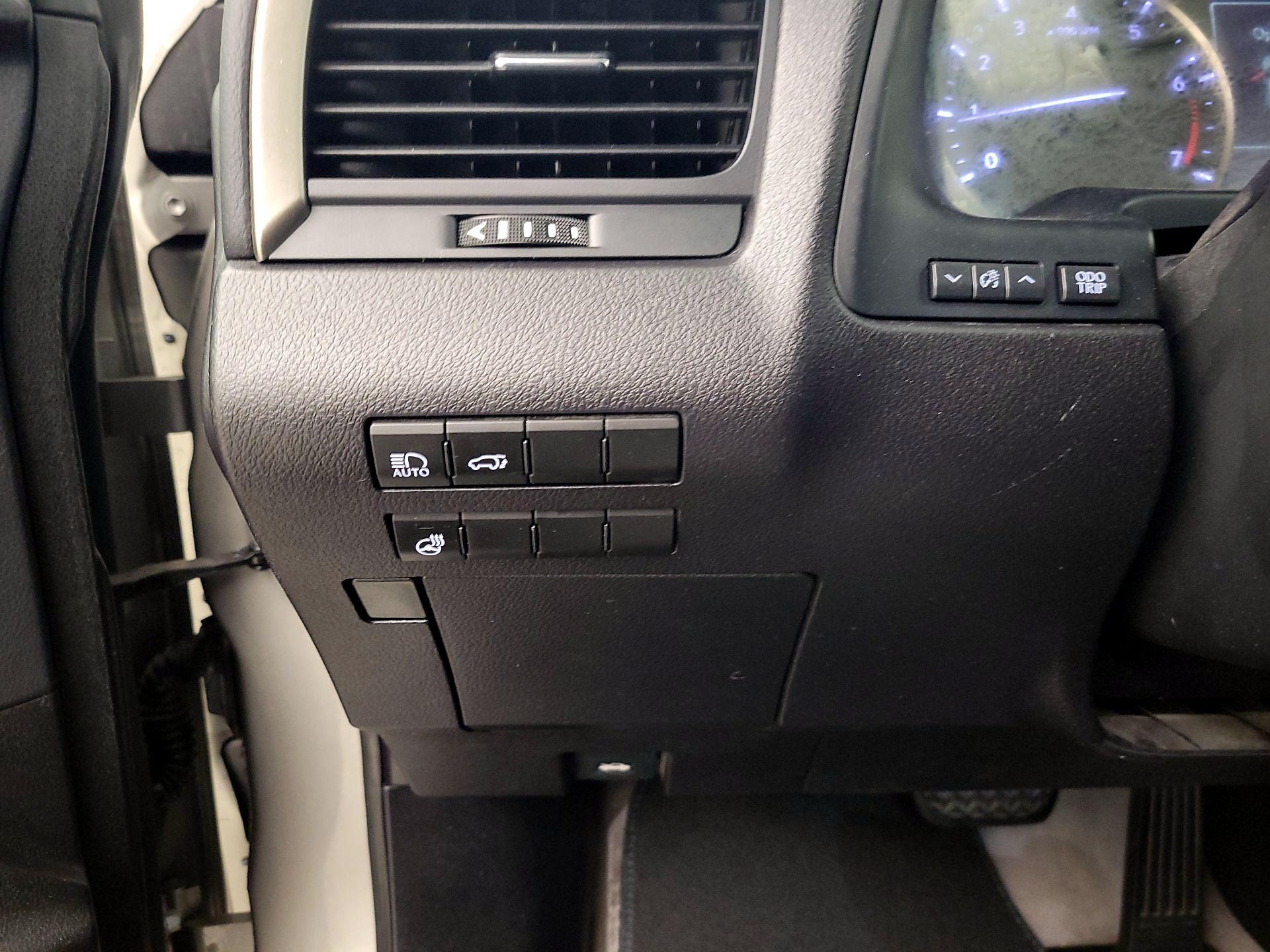 Thumbnail: 2019 Lexus RX - 13