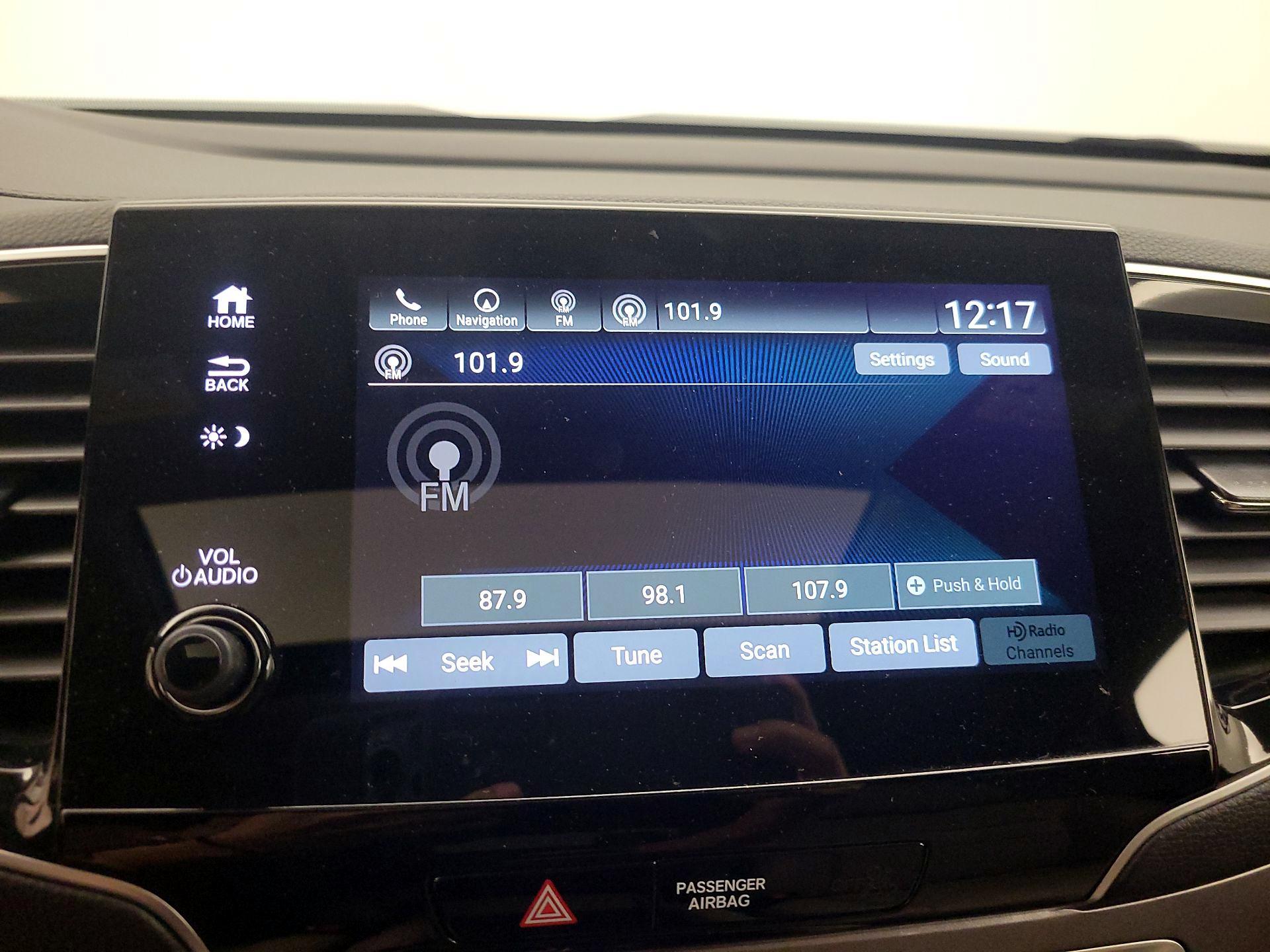 Thumbnail: 2019 Honda Pilot - 16