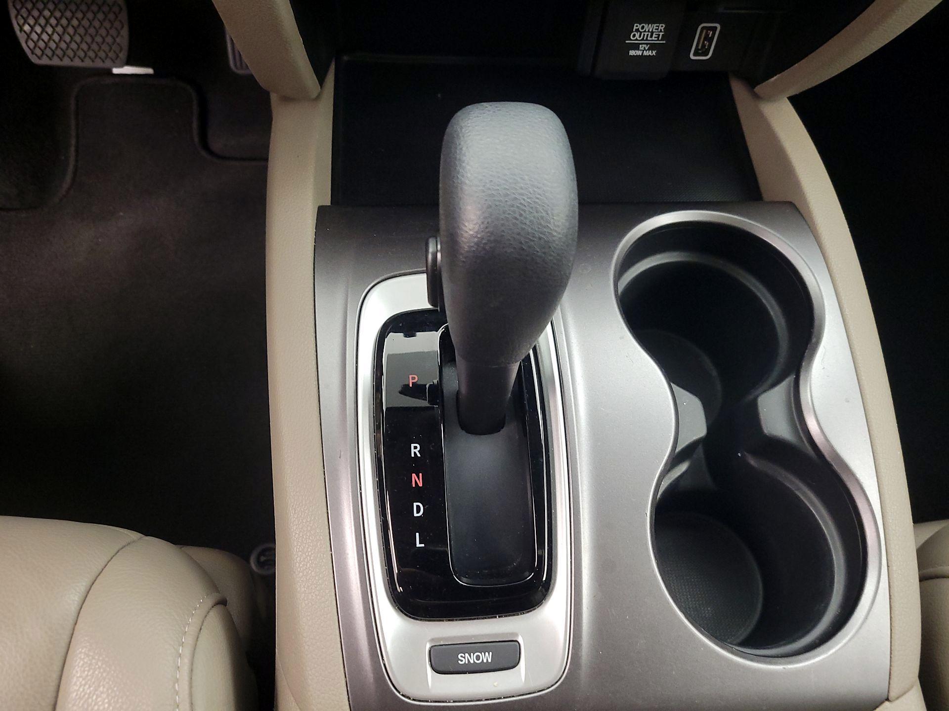 Thumbnail: 2019 Honda Pilot - 18