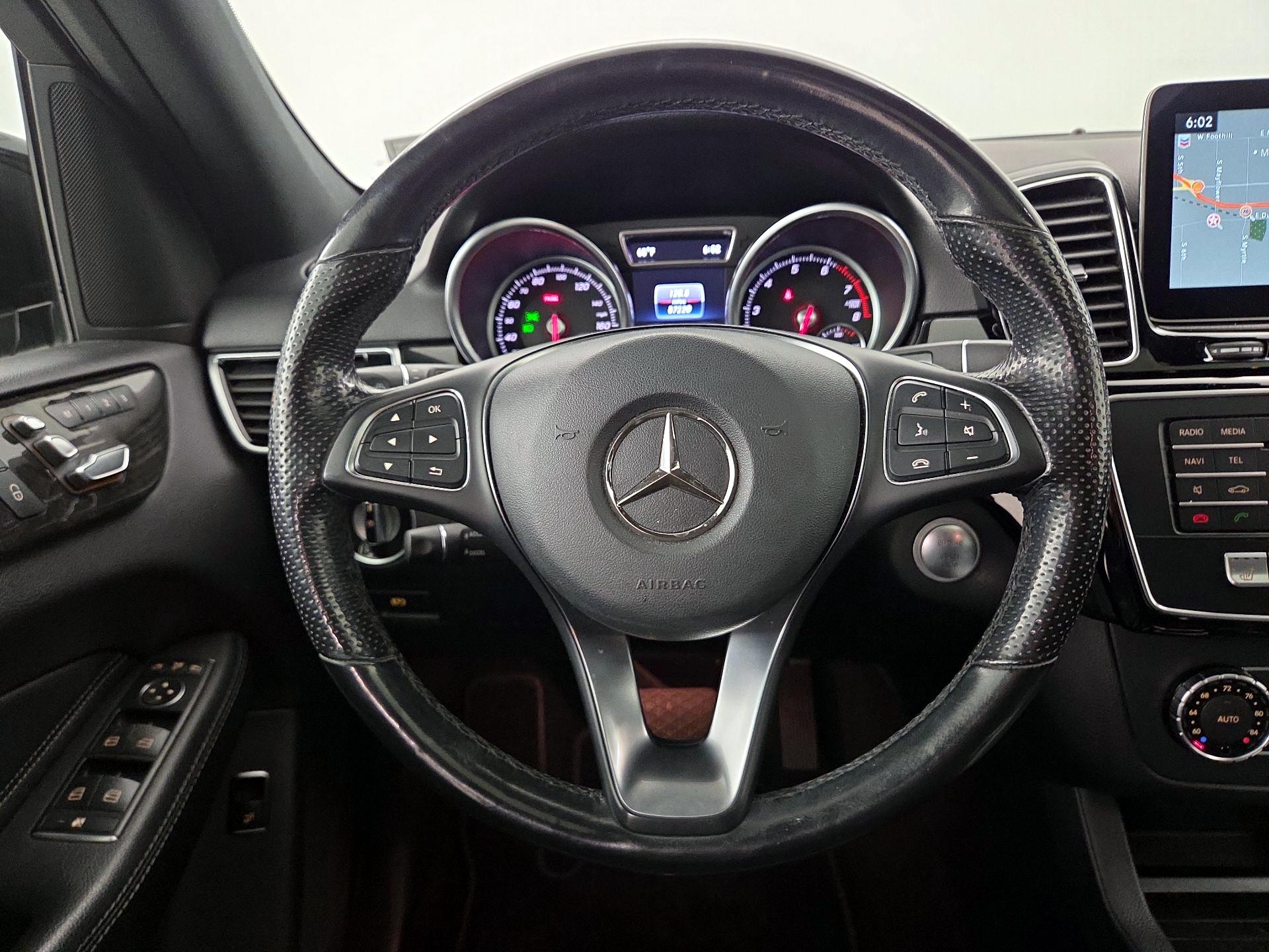 Thumbnail: 2016 Mercedes-Benz GLE - 10