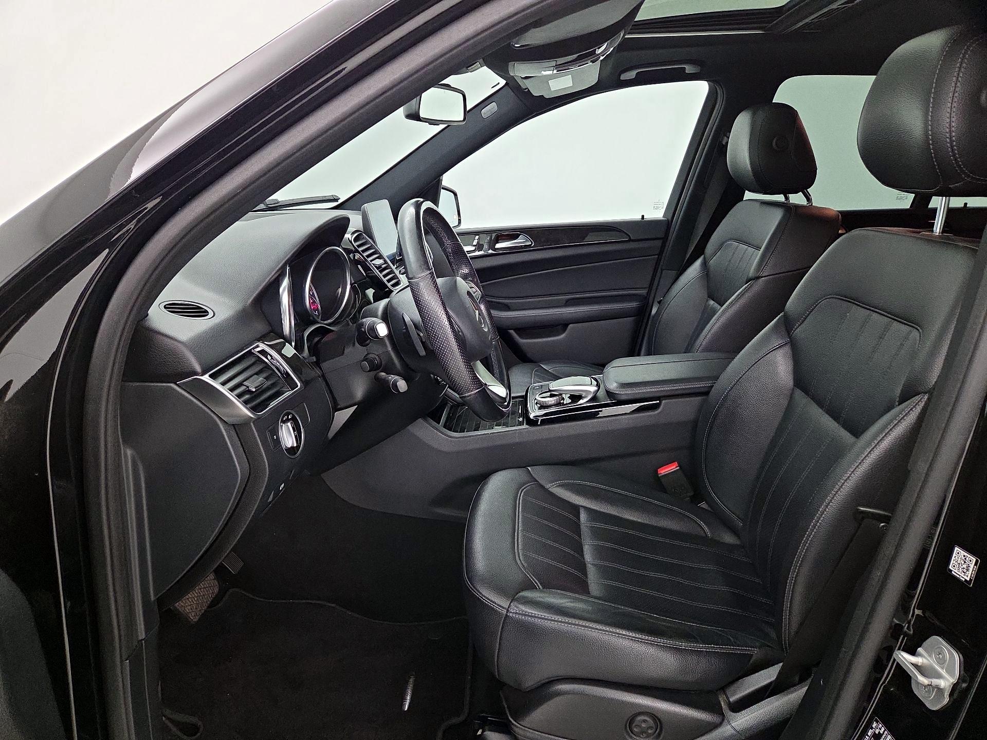 Thumbnail: 2016 Mercedes-Benz GLE - 11