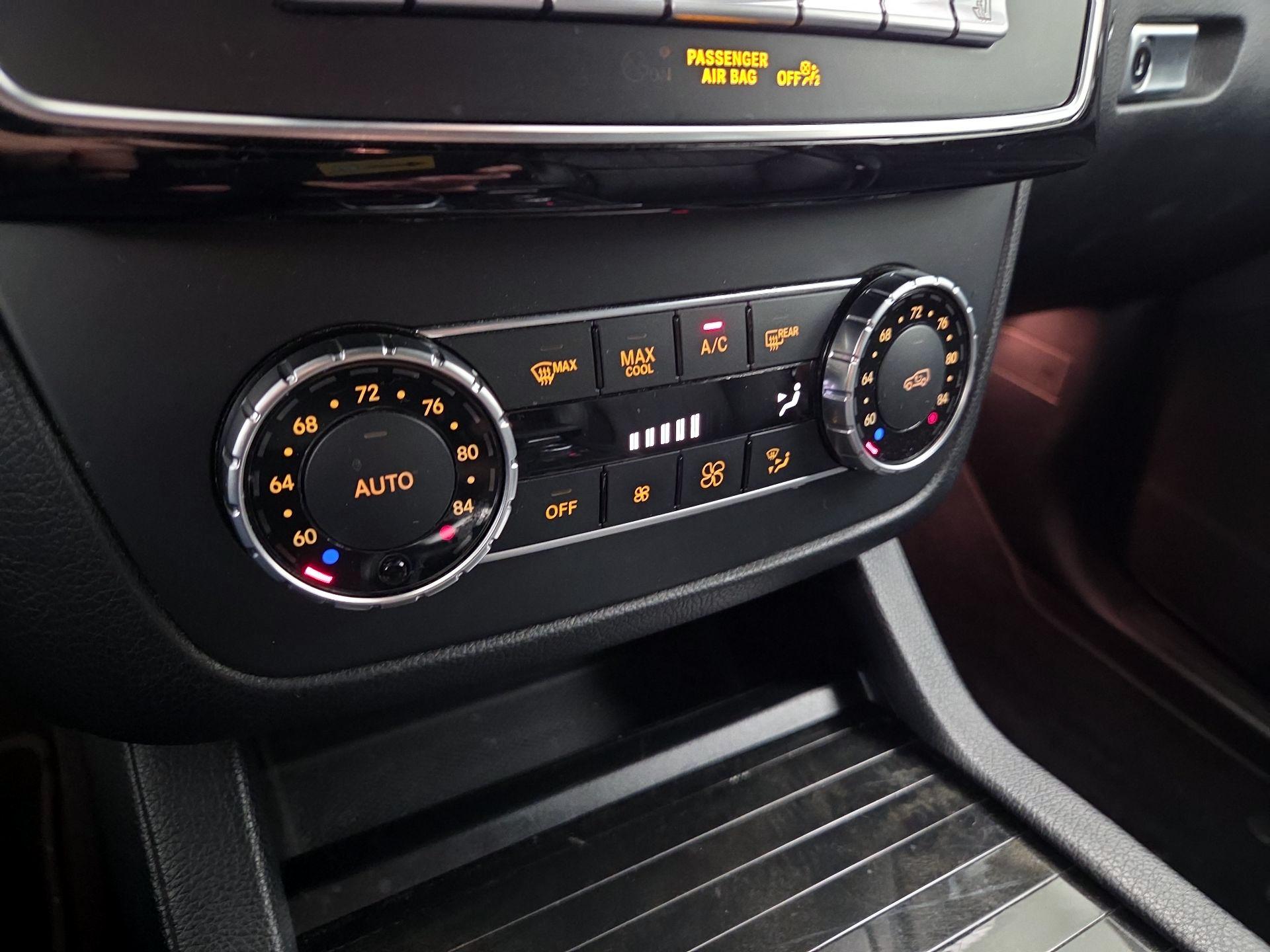 Thumbnail: 2016 Mercedes-Benz GLE - 17