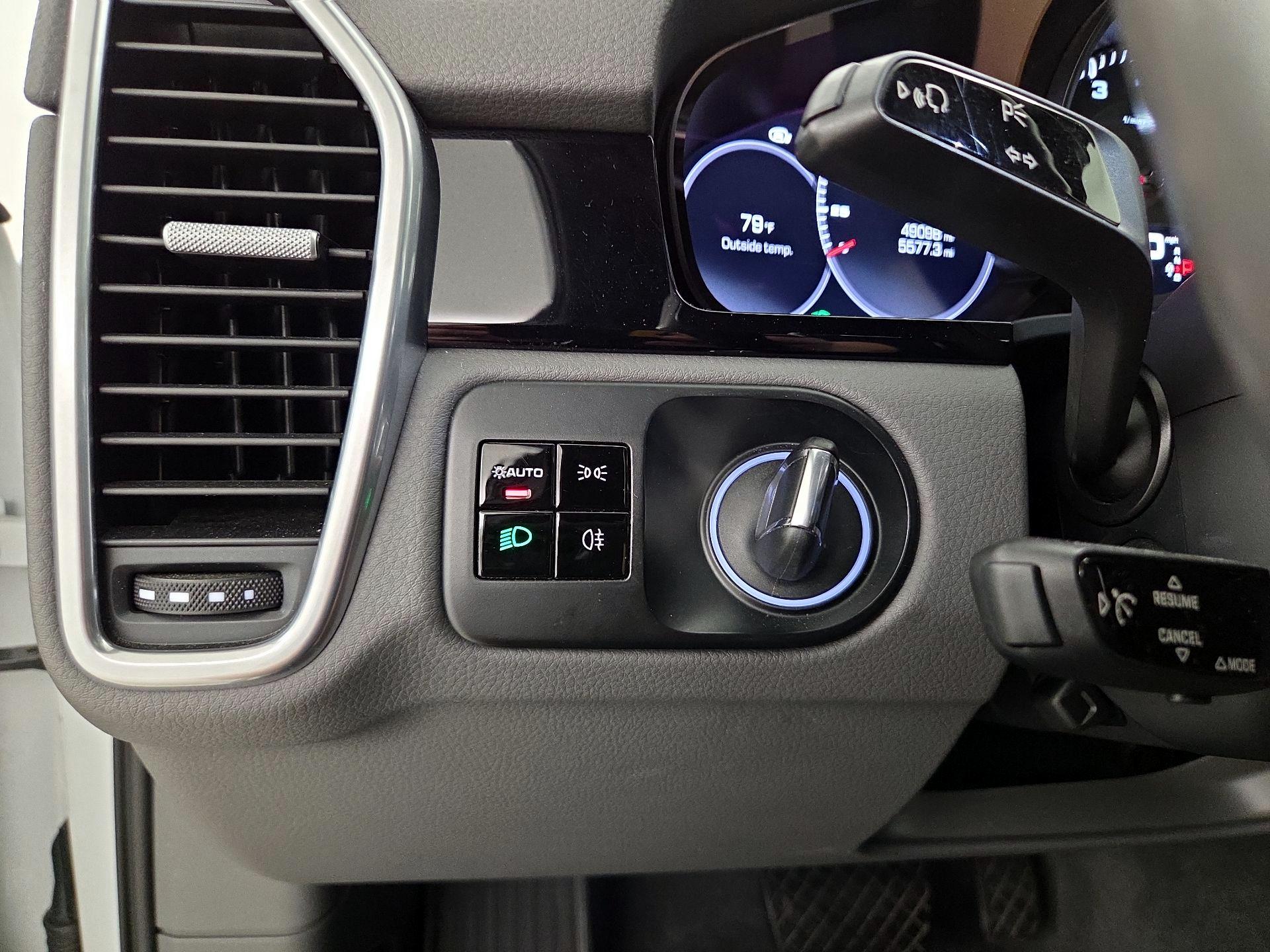 Thumbnail: 2019 Porsche Cayenne - 13