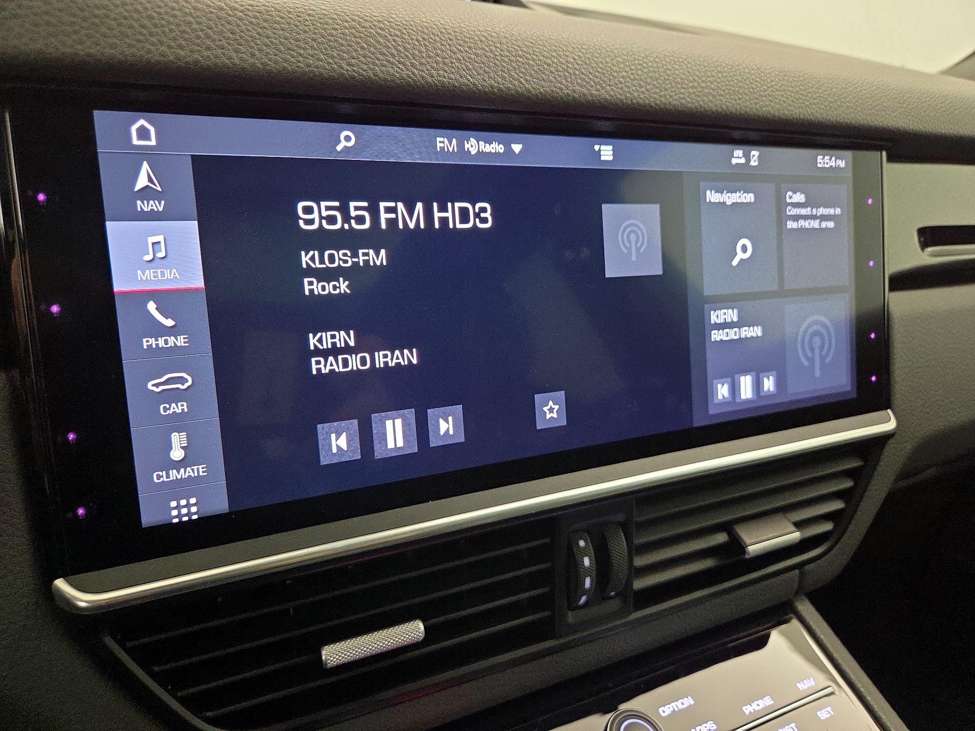 Thumbnail: 2019 Porsche Cayenne - 16